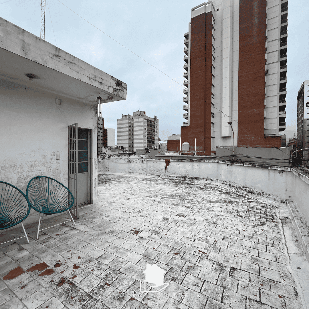 Imagen de la propiedad CASA + LOCAL EN PLENO CENTRO