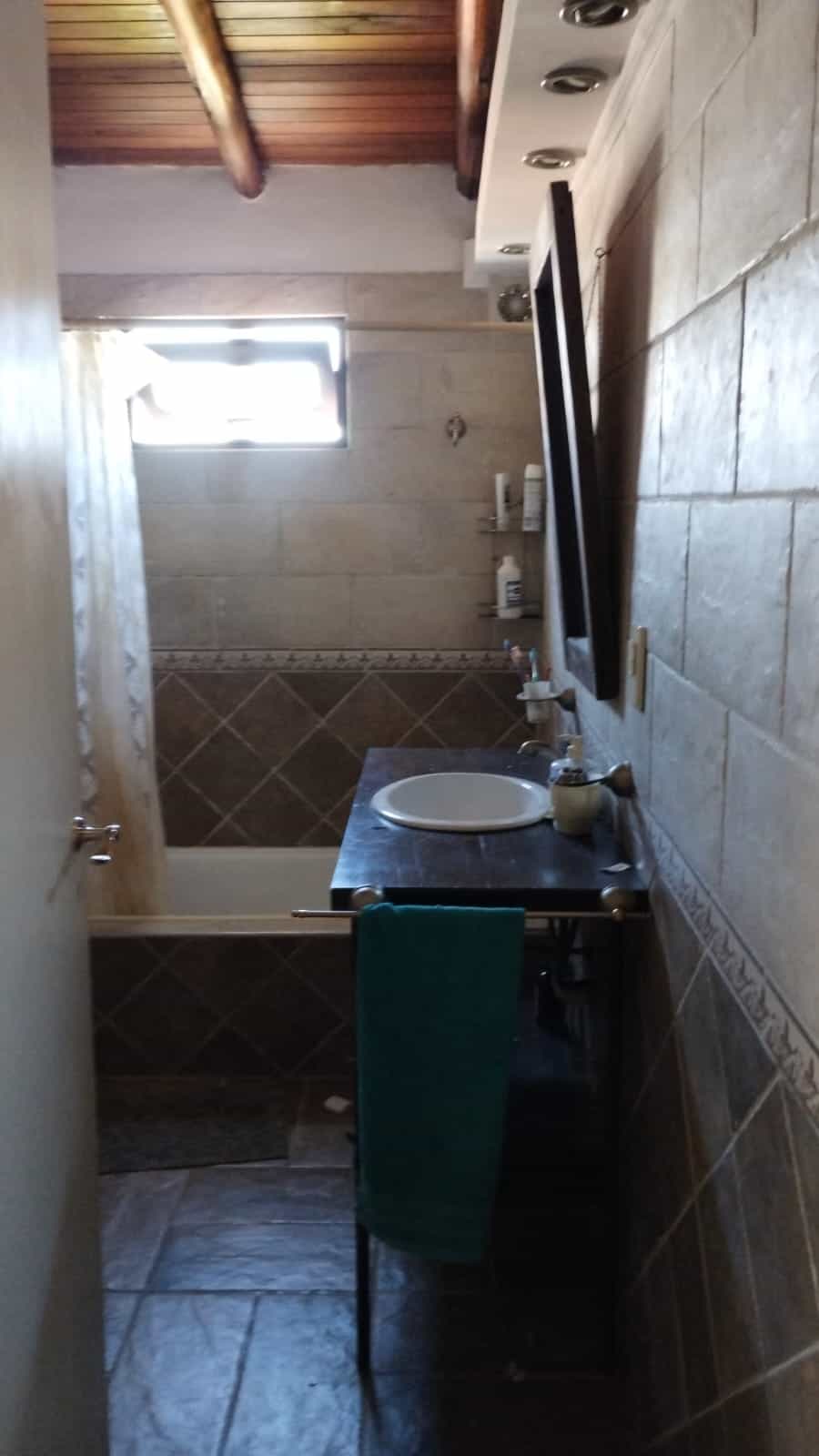 Imagen de la propiedad CASA EN BLAS PARERA Y FRATERNIDAD