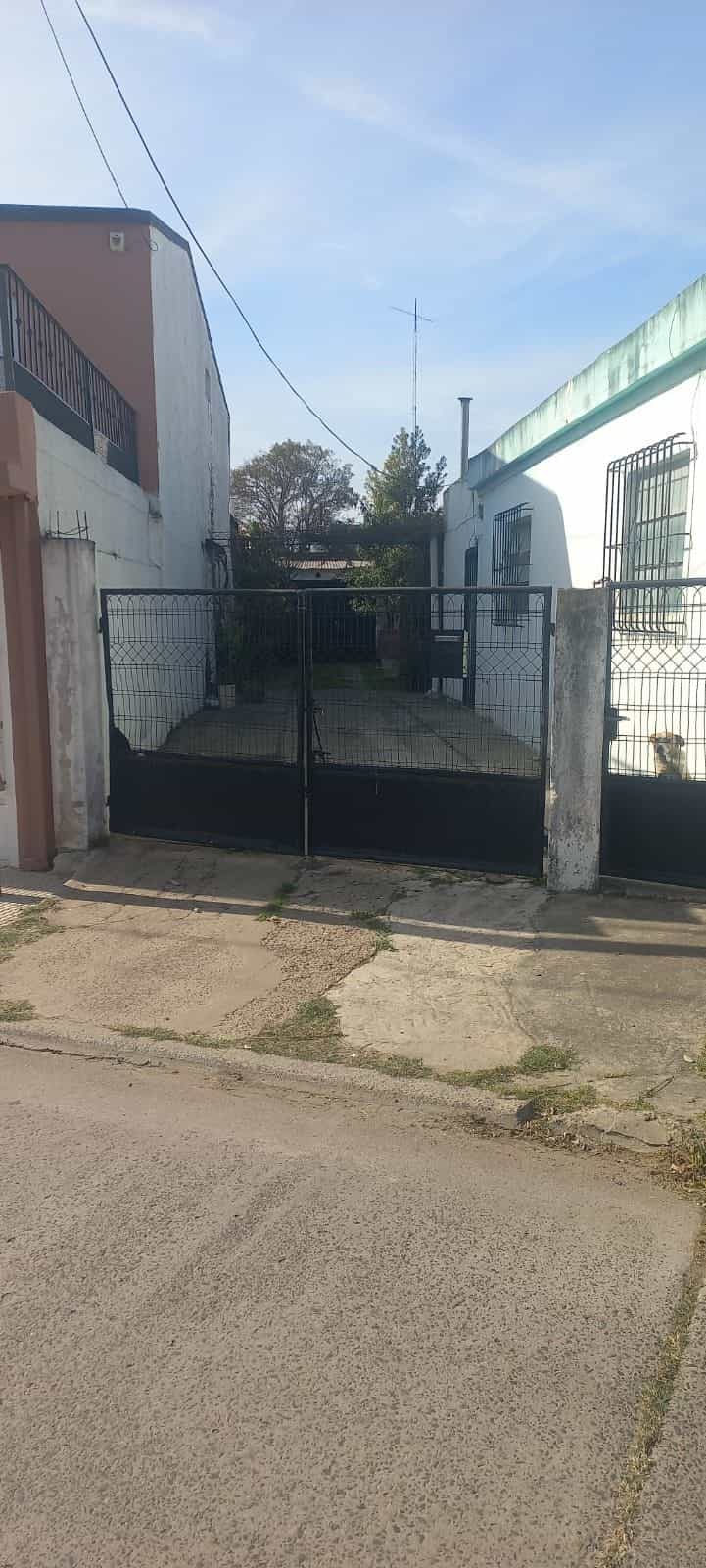 Imagen de la propiedad CASA EN VENTA A REFACCIONAR