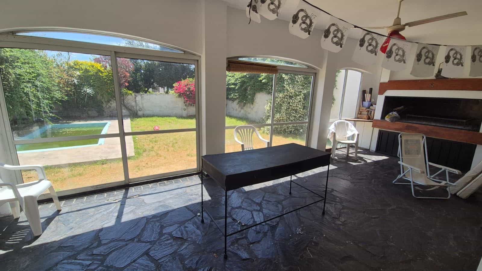 Imagen de la propiedad CASA CENTRICA DOS PLANTAS EN VENTA 