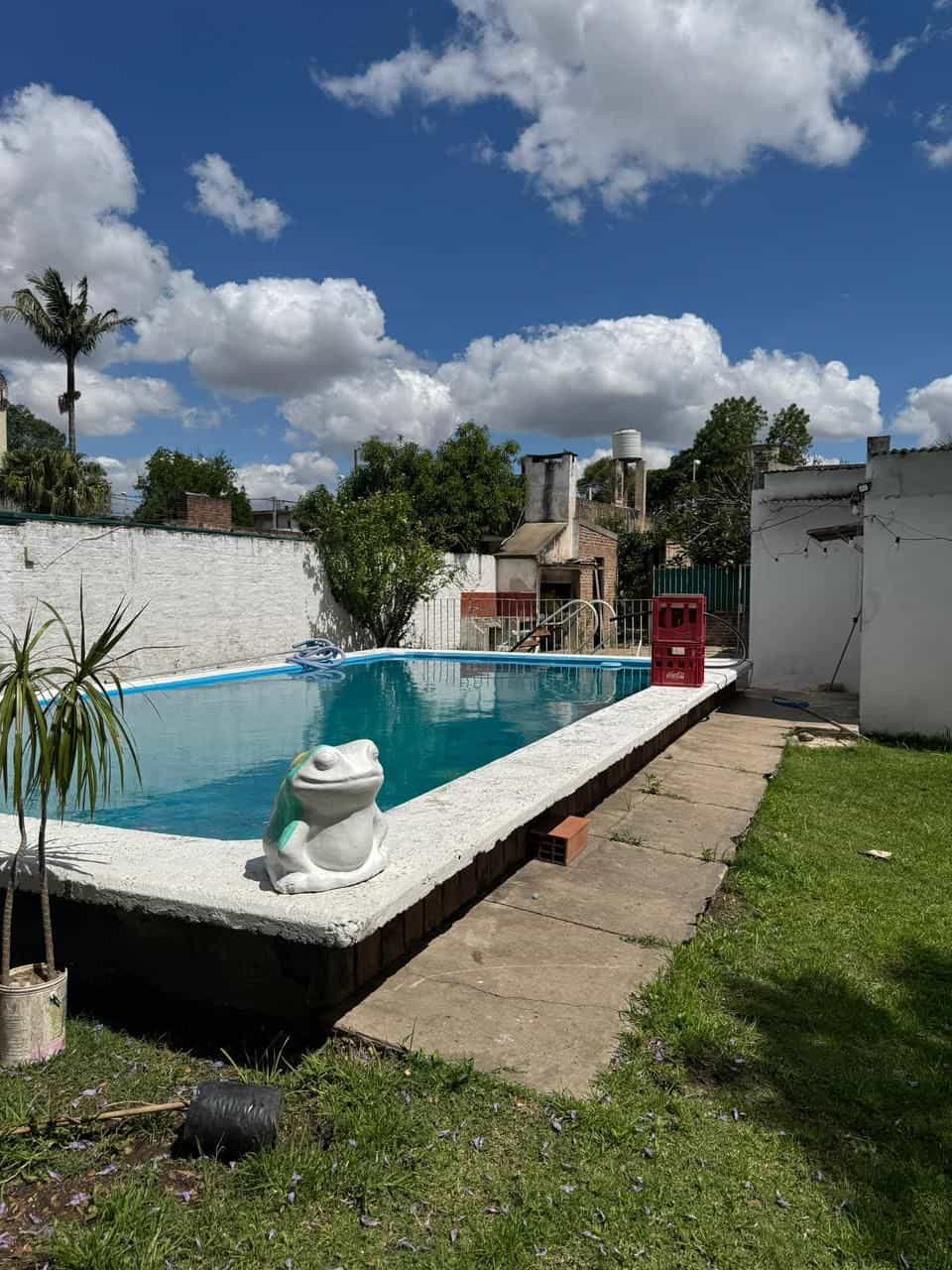 Imagen de la propiedad CASA + DEPARTAMENTO CON PILETA EN VENTA