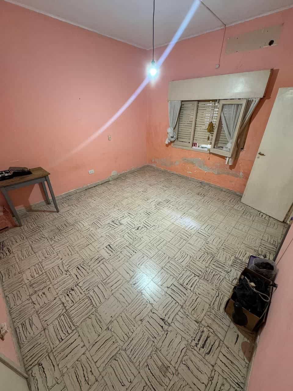 Imagen de la propiedad CASA + DEPARTAMENTO CON PILETA EN VENTA