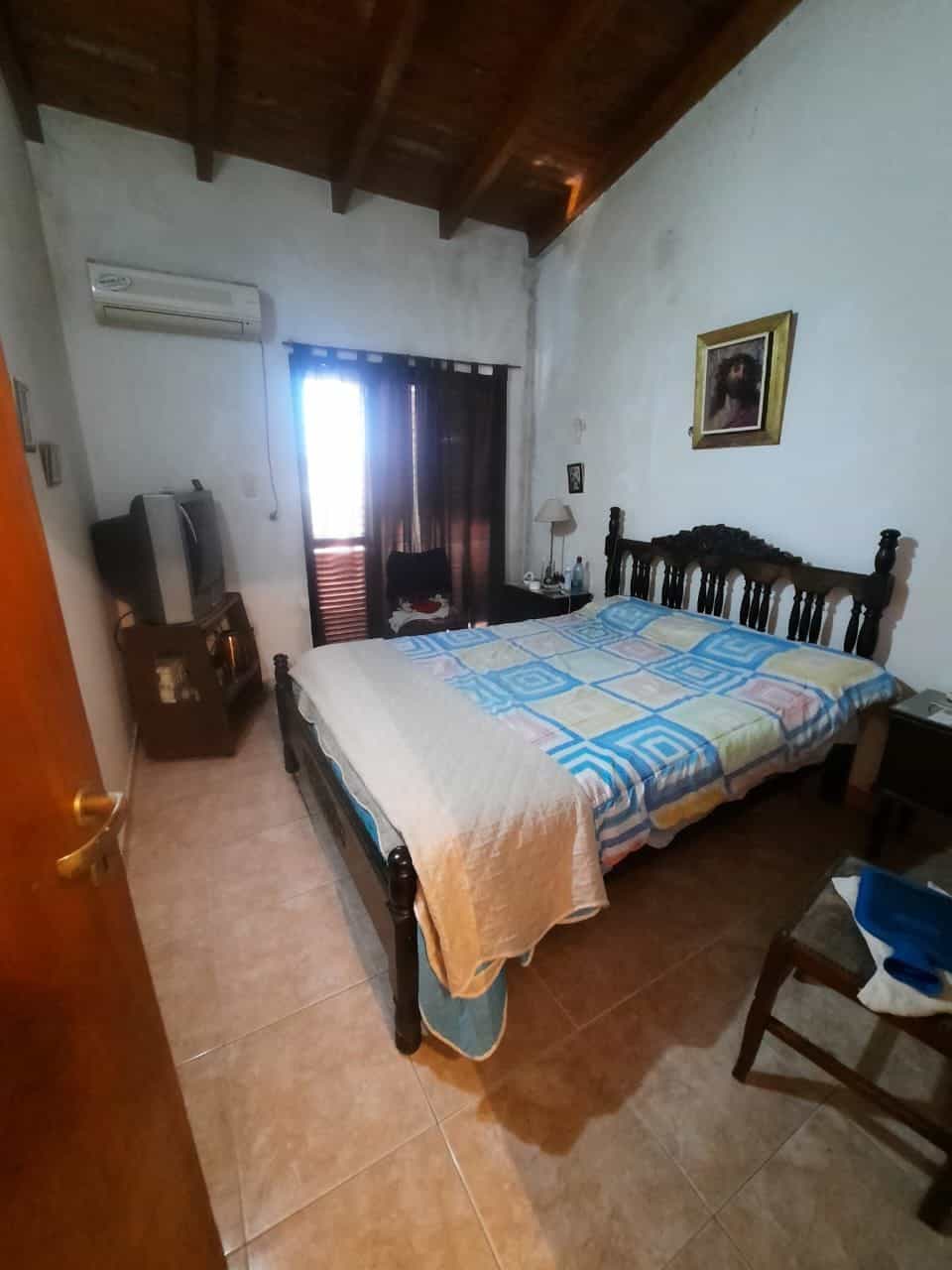 Imagen de la propiedad CASA DE DOS PLANTAS A LA VENTA (APTO CREDITO)