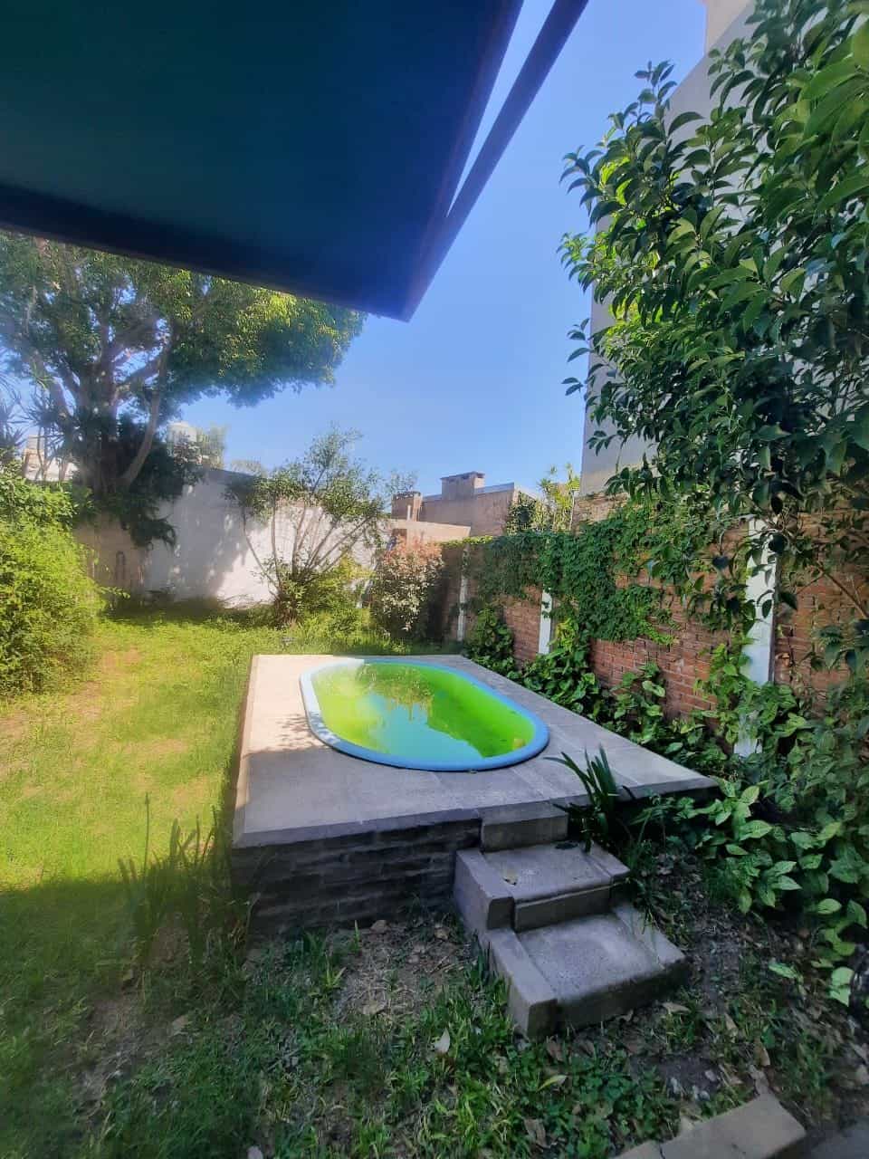 Imagen de la propiedad CASA DE DOS PLANTAS A LA VENTA (APTO CREDITO)