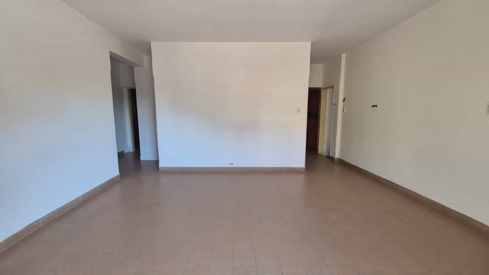 Imagen de la propiedad CASA EN VENTA - AV. RAMIREZ
