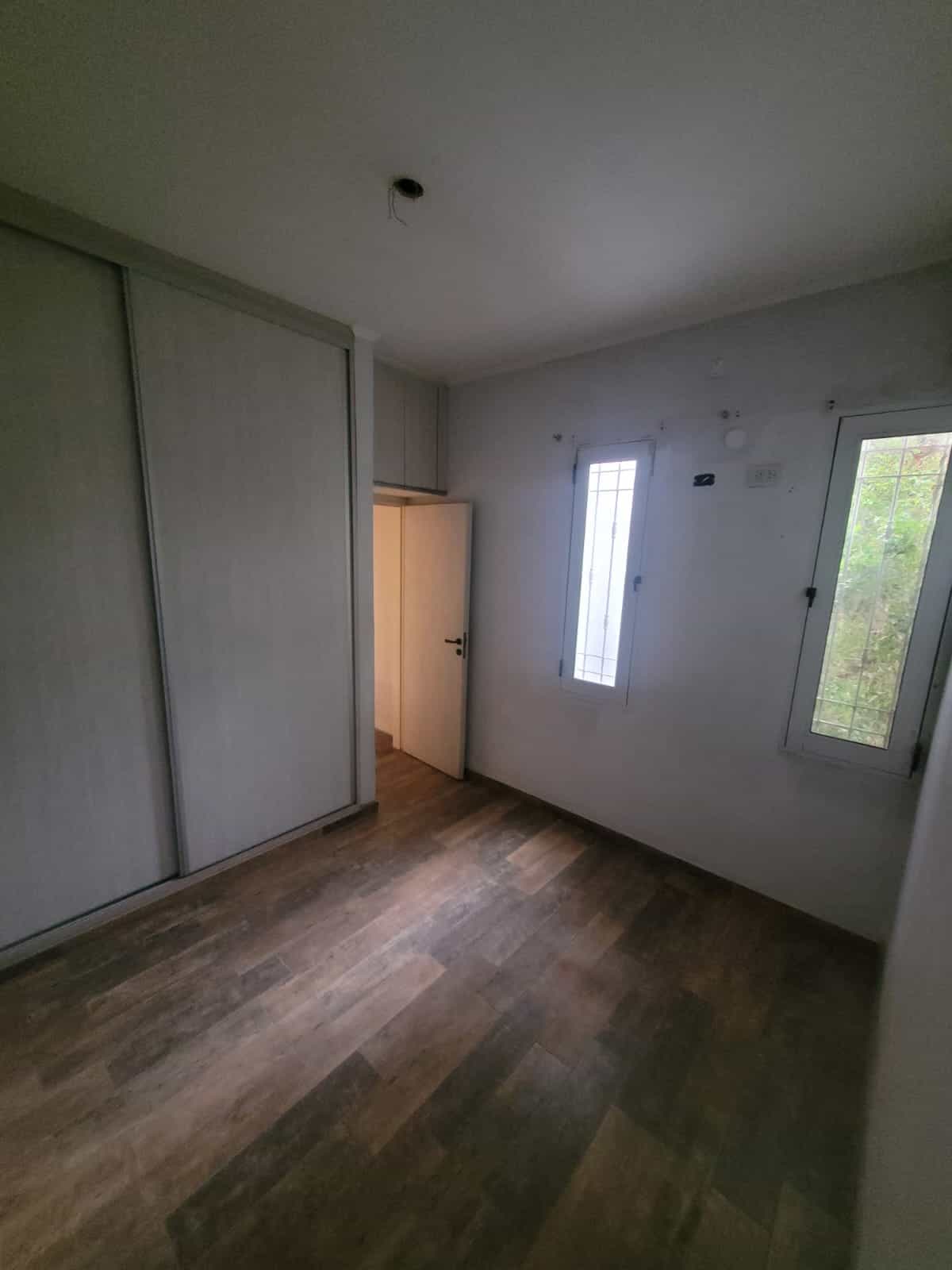 Imagen de la propiedad CASA EN VENTA (APTA CREDITO)
