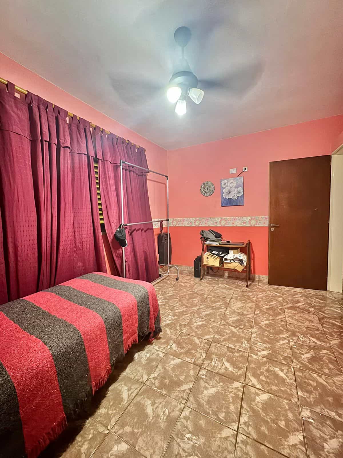 Imagen de la propiedad CASA EN VENTA – AMBIENTES AMPLIOS | APTA CRÉDITO