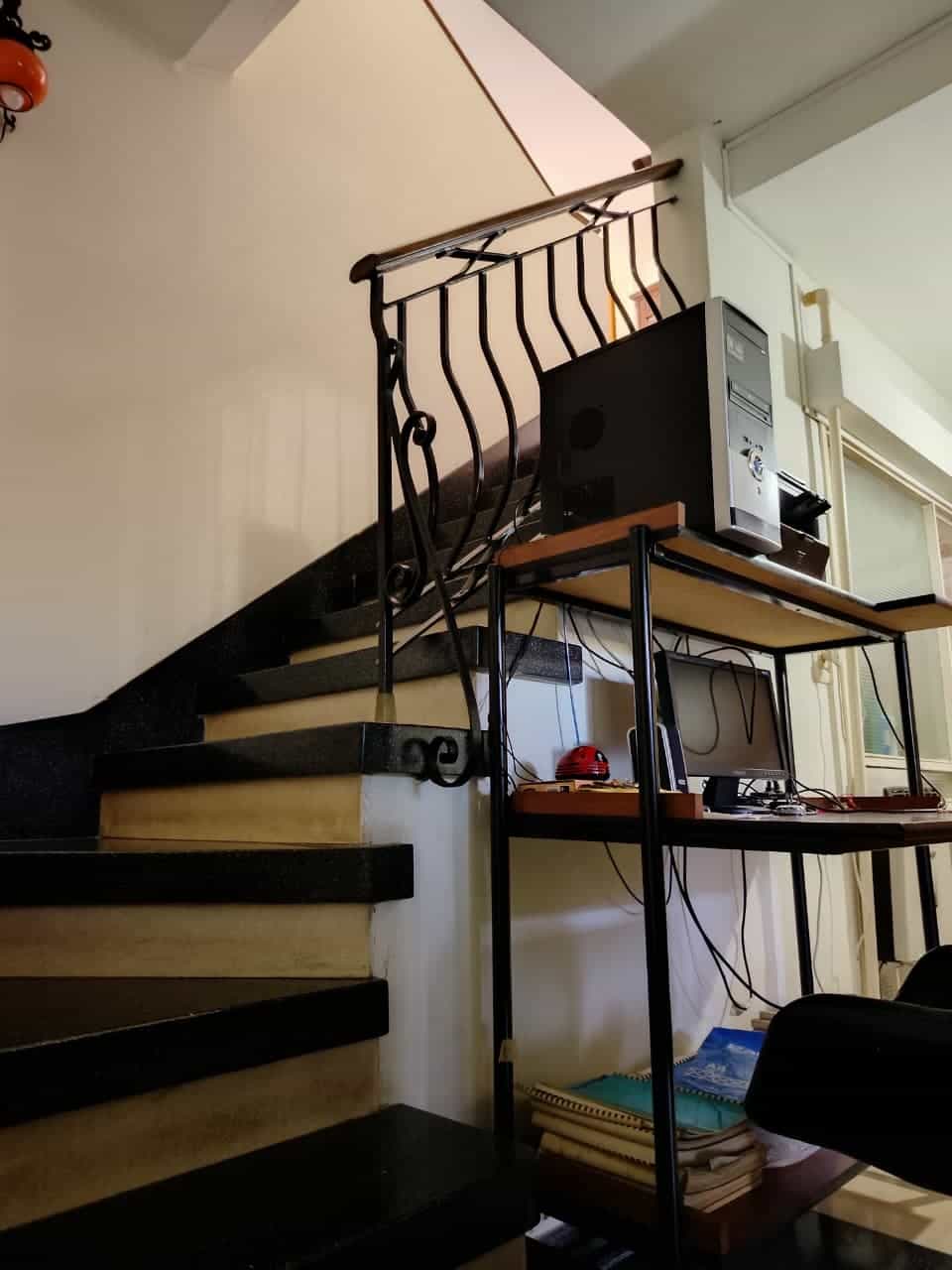 Imagen de la propiedad CASA EN VENTA - 5 HABITACIONES (APTA CREDITO)