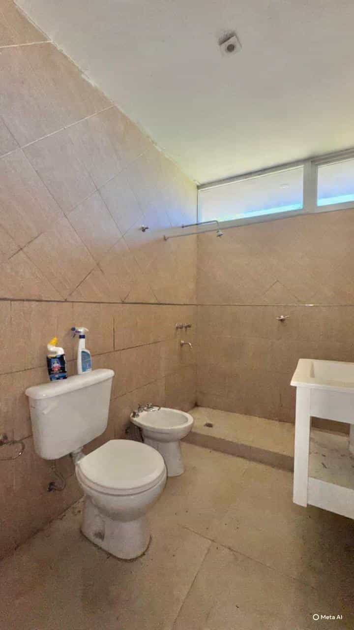 Imagen de la propiedad  CASA ESTILO MINIMALISTA SOBRE RUTA 12 EN VENTA