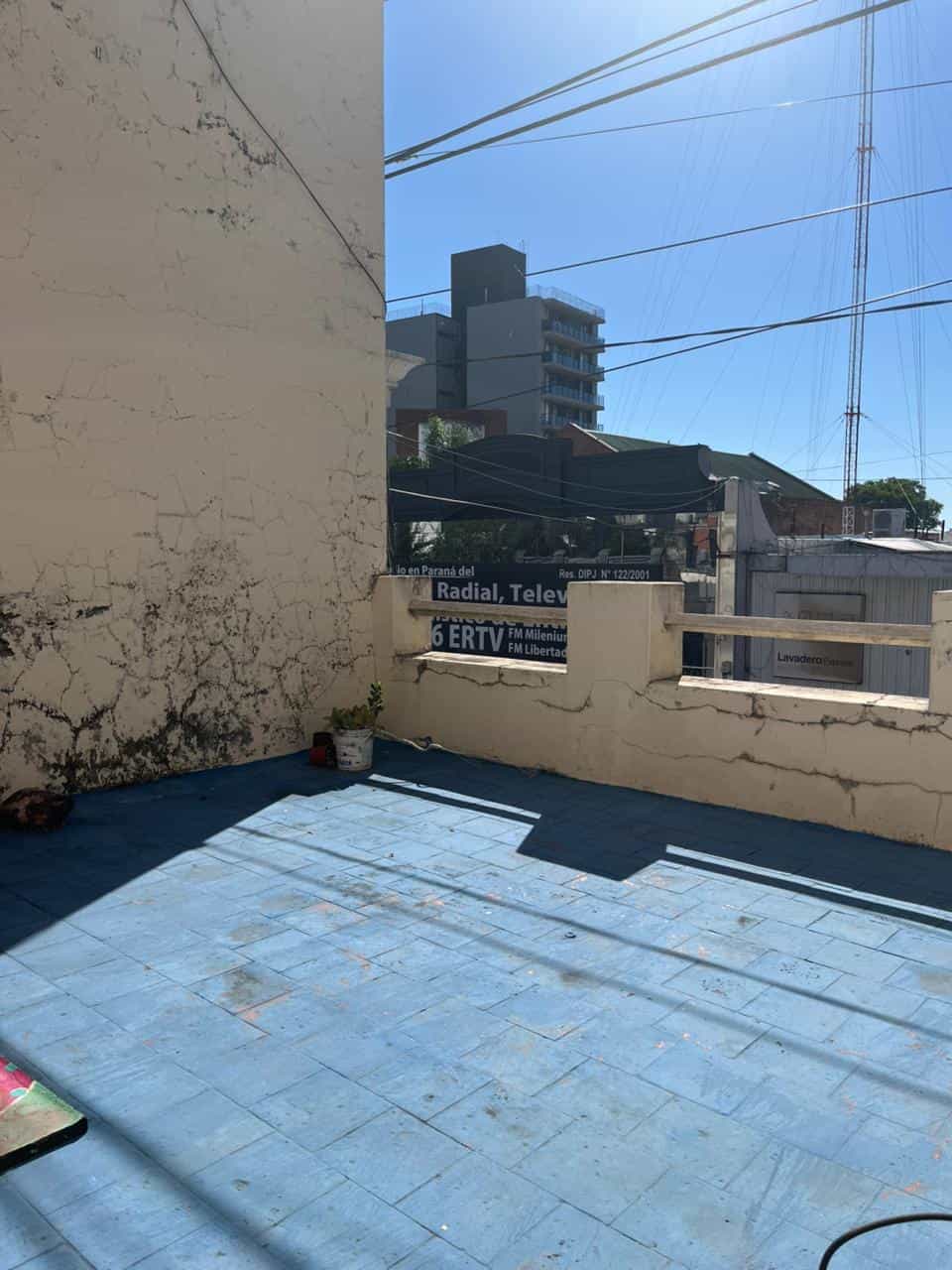Imagen de la propiedad SE VENDE CASA EN MICROCENTRO (APTA CREDITO)