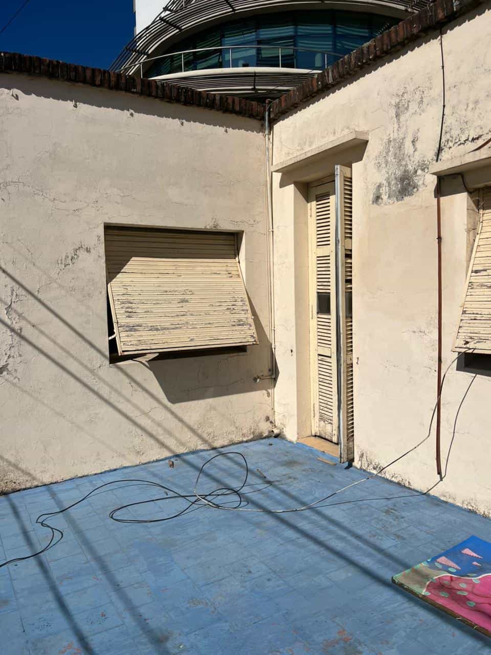 Imagen de la propiedad SE VENDE CASA EN MICROCENTRO (APTA CREDITO)