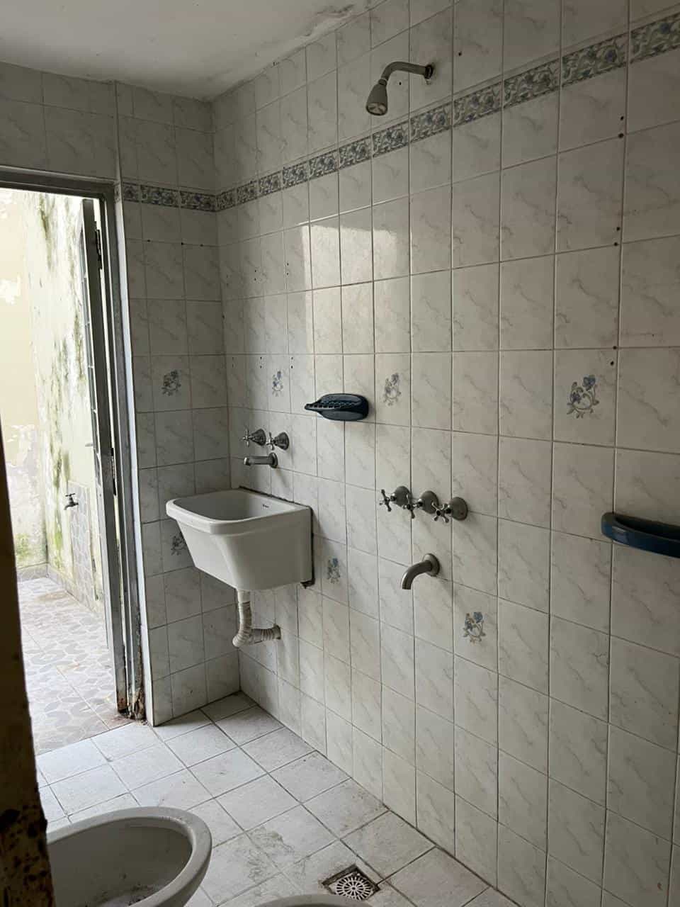 Imagen de la propiedad SE VENDE CASA EN MICROCENTRO (APTA CREDITO)