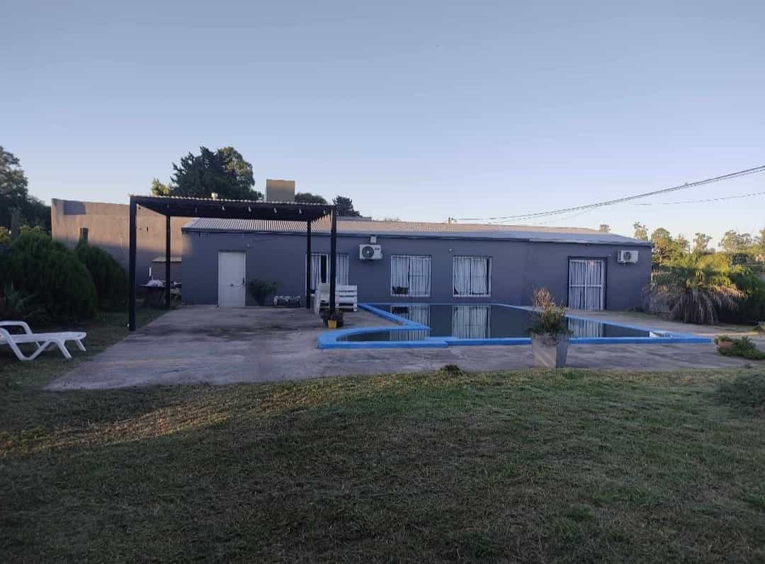 Imagen de la propiedad CASA EN VENTA - SAUCE MONTRULL 