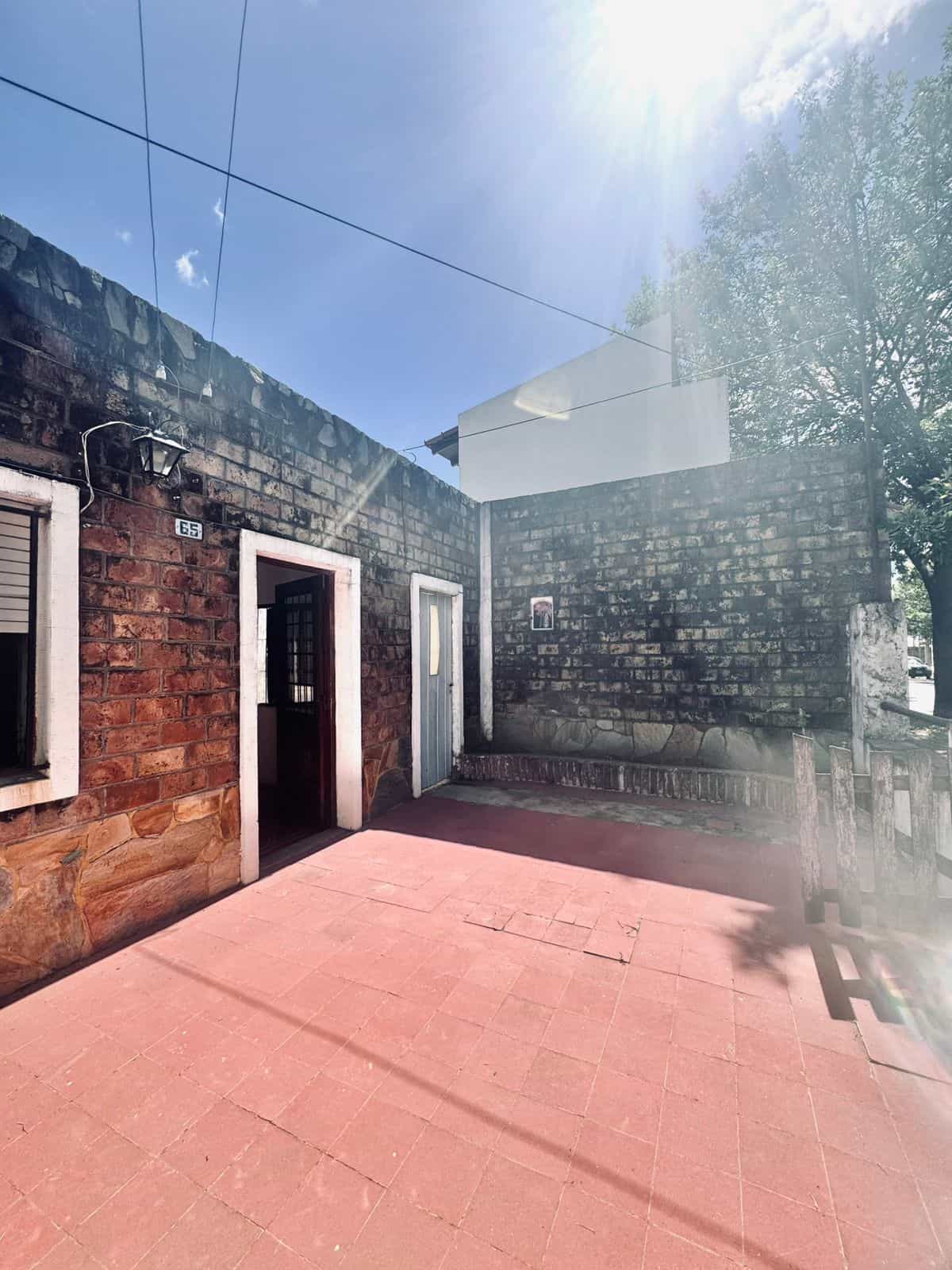 Imagen de la propiedad Casa en Venta a Remodelar – Zona Ramírez y Pasteur