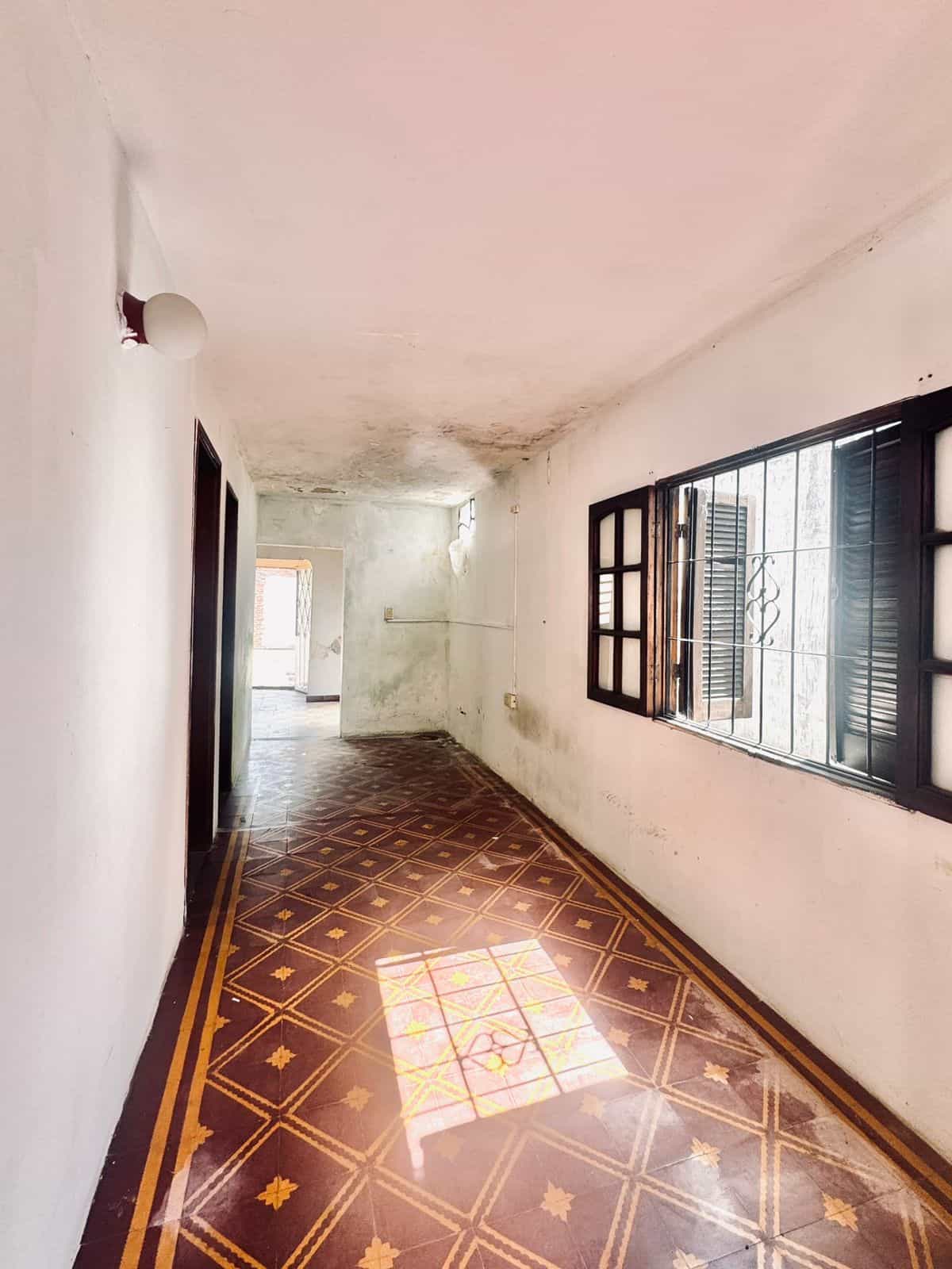 Imagen de la propiedad Casa en Venta a Remodelar – Zona Ramírez y Pasteur