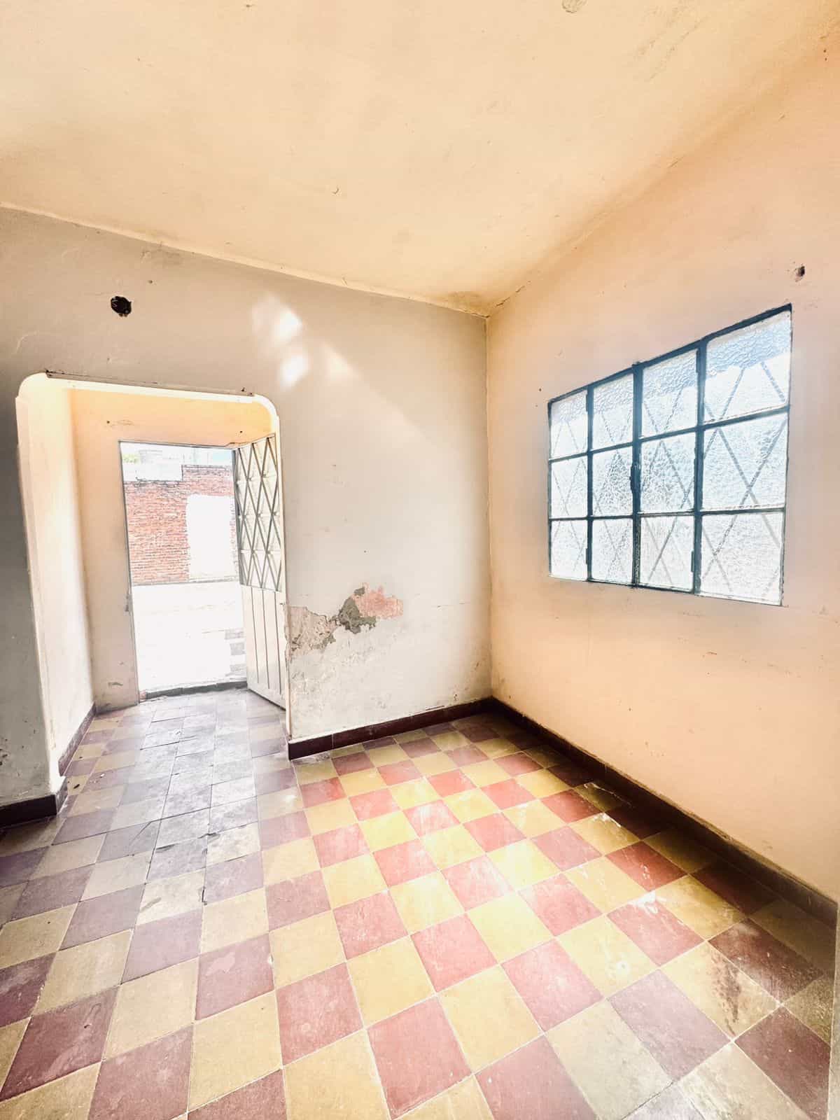 Imagen de la propiedad Casa en Venta a Remodelar – Zona Ramírez y Pasteur