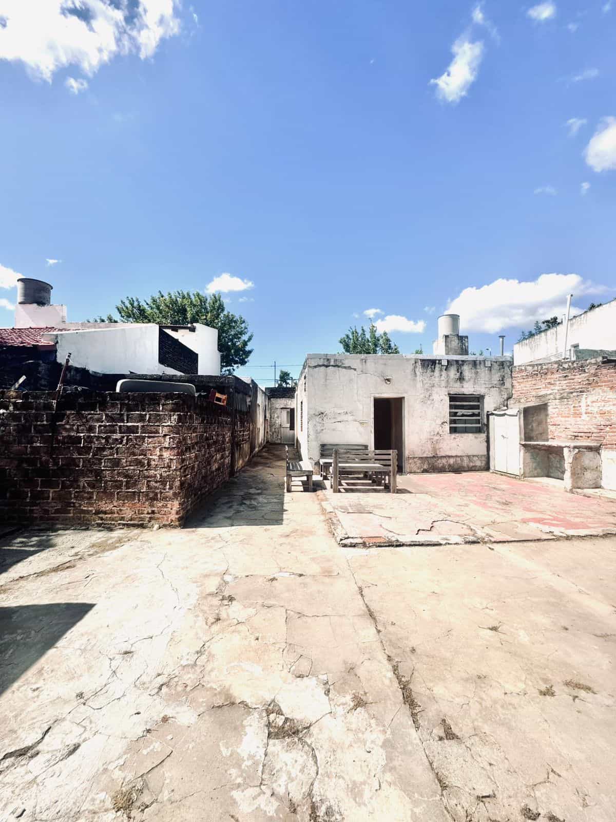 Imagen de la propiedad Casa en Venta a Remodelar – Zona Ramírez y Pasteur
