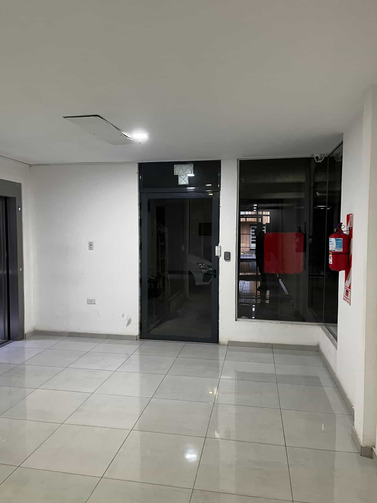 Imagen de la propiedad VENTA – UNIDAD DE COCHERAS DOBLES 