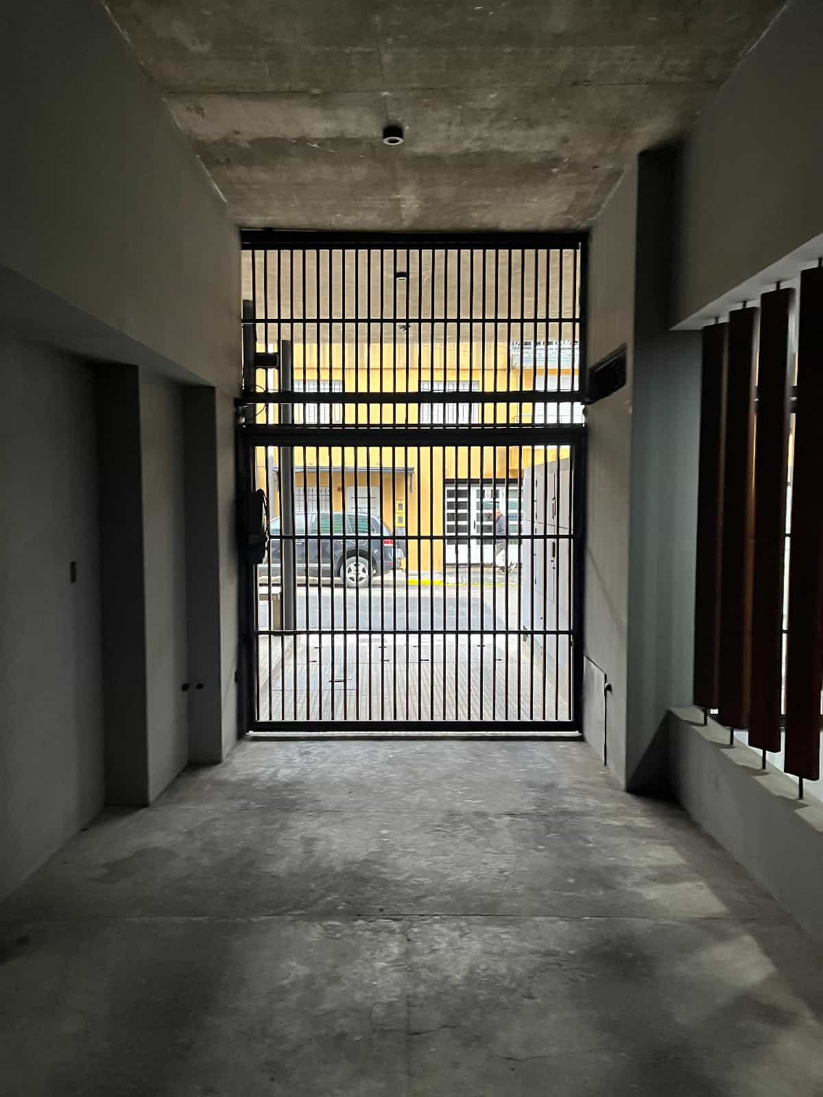 VENTA – UNIDAD DE COCHERAS DOBLES 