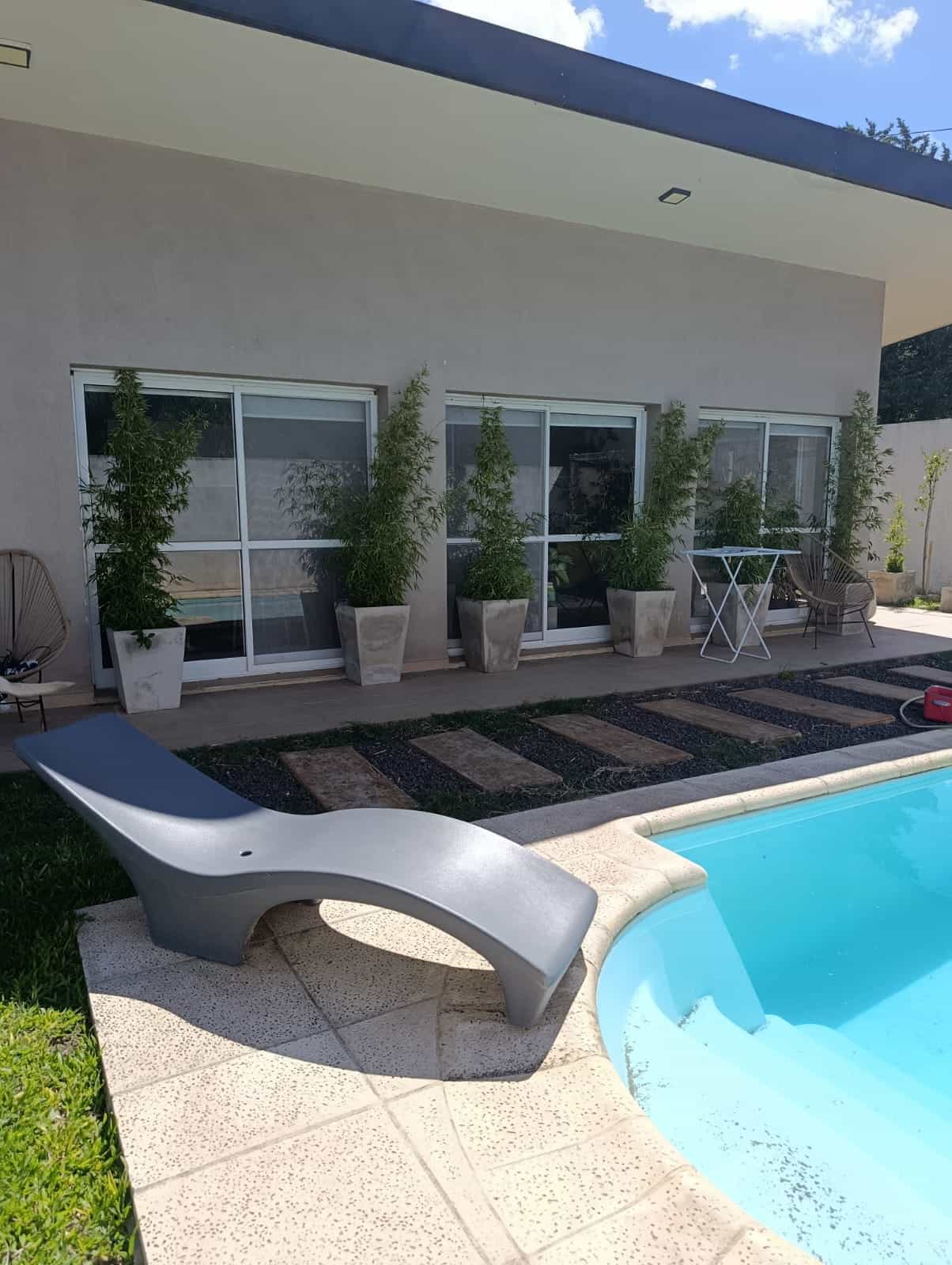 CASA EN VENTA - ZONA TOMA NUEVA