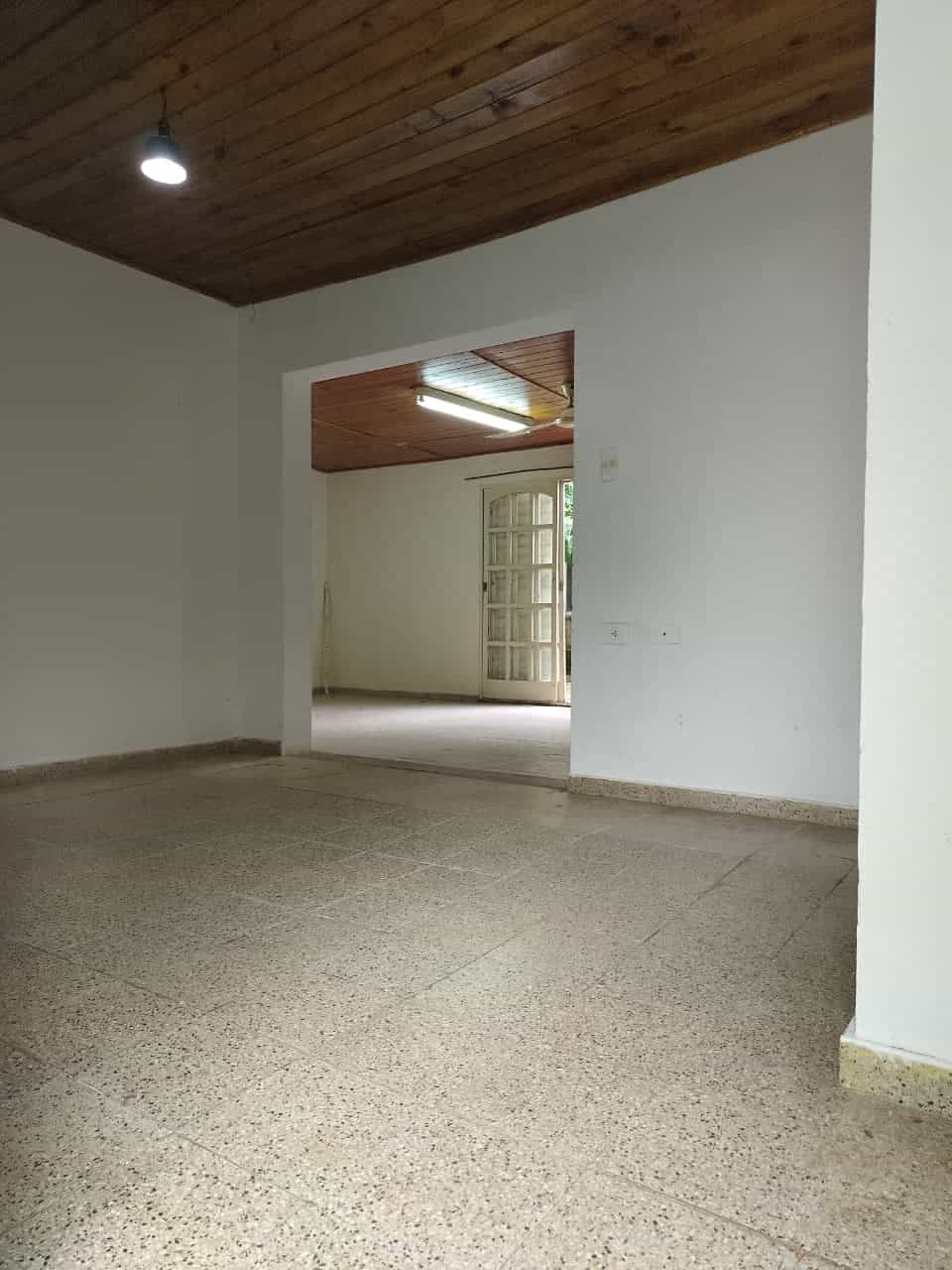 Imagen de la propiedad CASA ESQUINA EN VENTA - PARANA