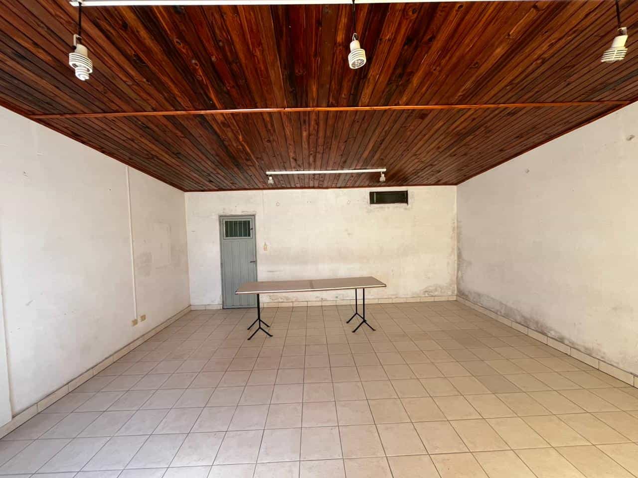Imagen de la propiedad SALON EN VENTA - SAN BENITO