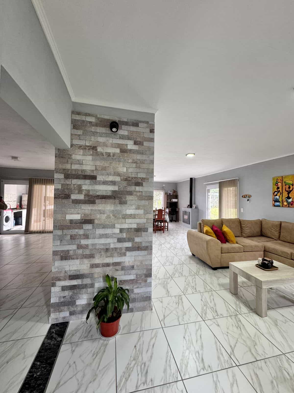 Imagen de la propiedad CASA EN VENTA - ACCESO NORTE