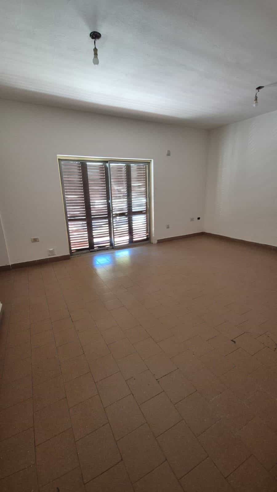 Imagen de la propiedad CASA EN VENTA - AV. RAMIREZ
