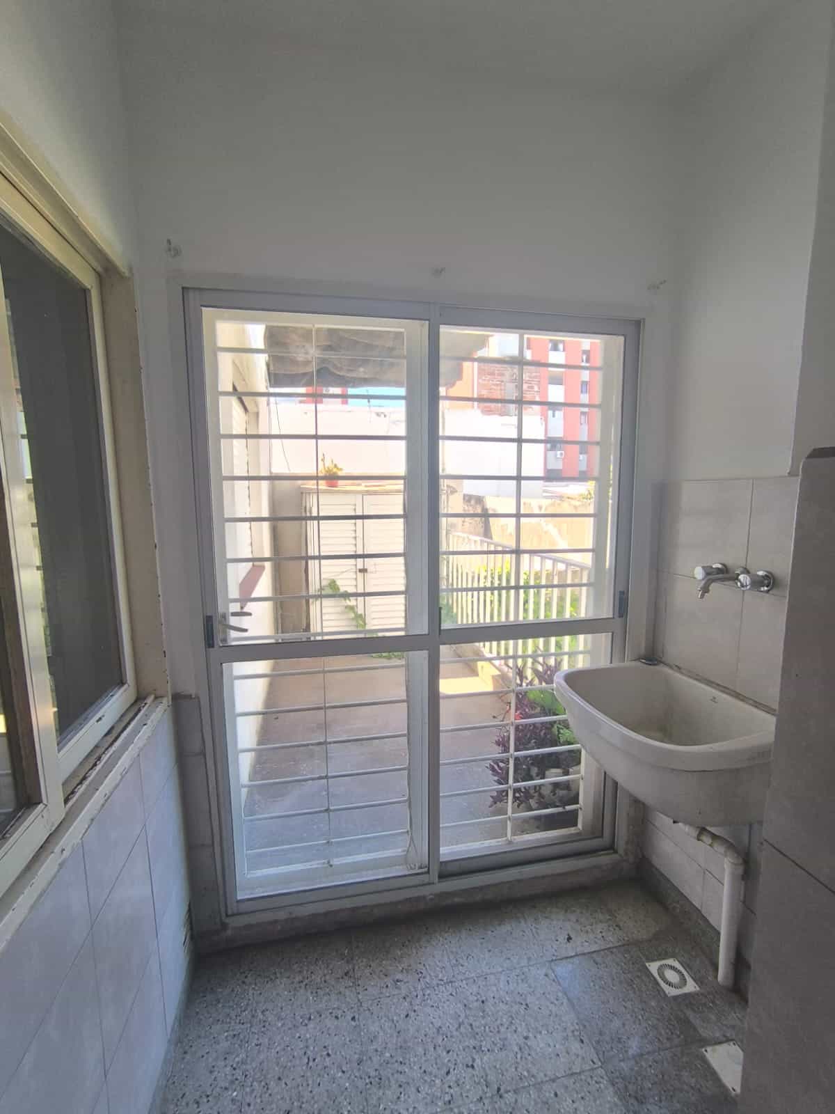 Imagen de la propiedad VENTA – DEPARTAMENTO 3 DORMITORIOS CON COCHERA | APTO CRÉDITO