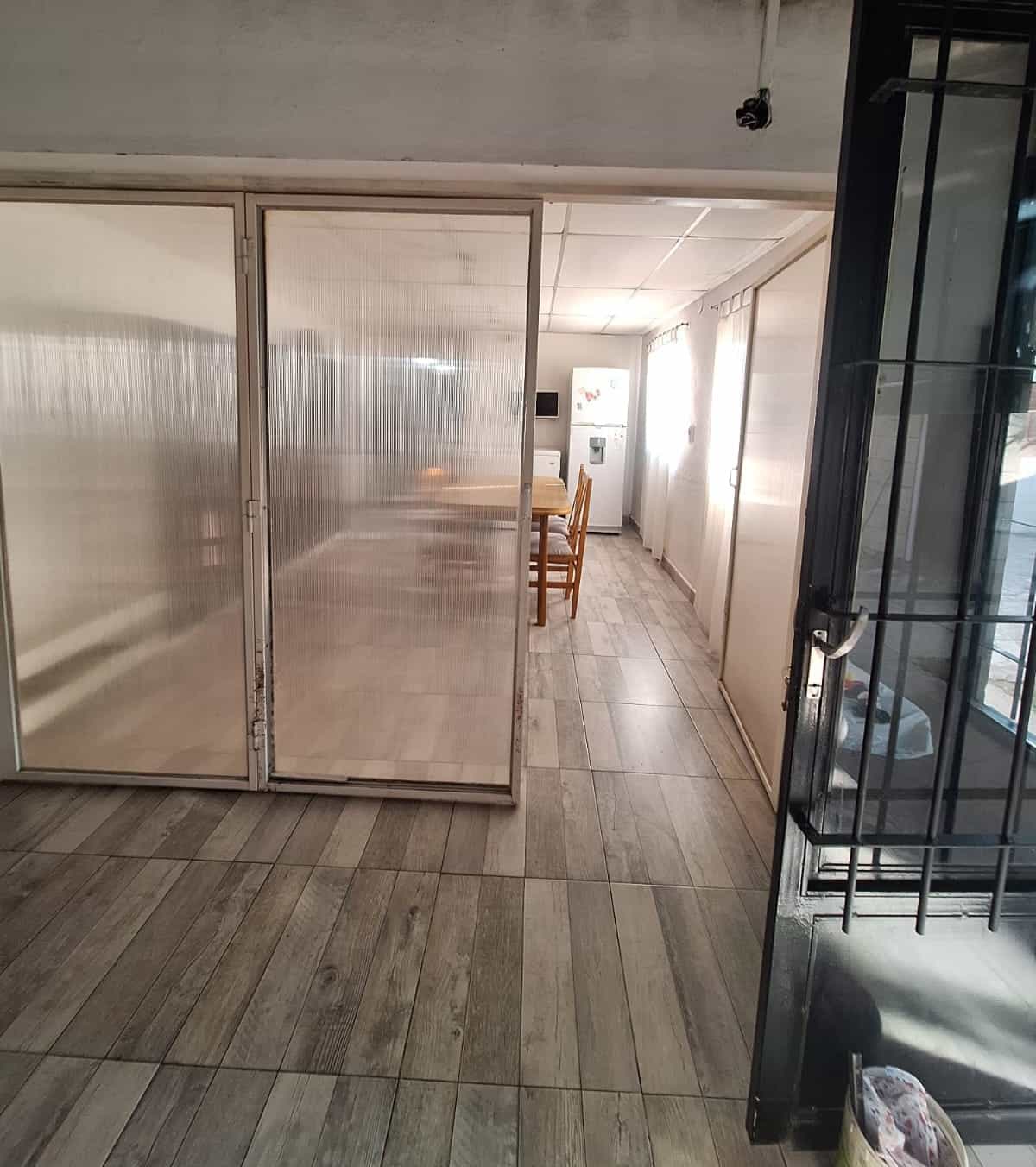 Imagen de la propiedad CASA A LA VENTA CON LOCAL INDEPENDIENTE - PARANA