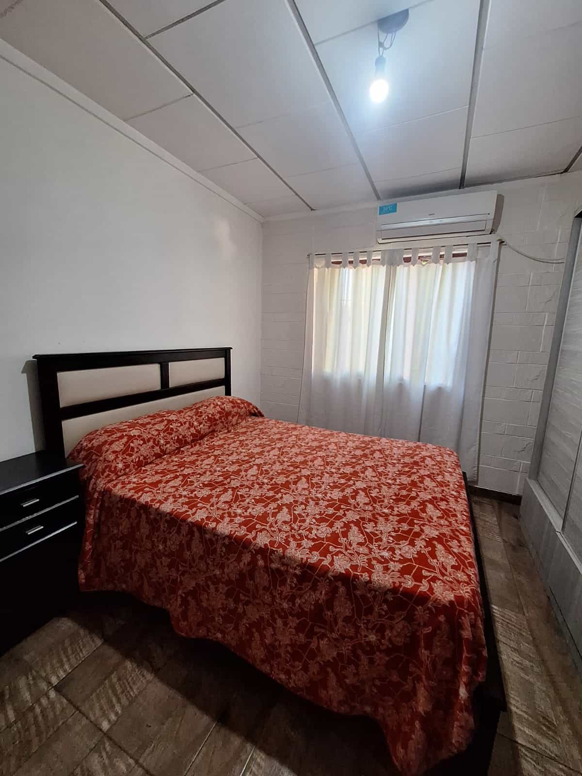 Imagen de la propiedad CASA A LA VENTA CON LOCAL INDEPENDIENTE - PARANA