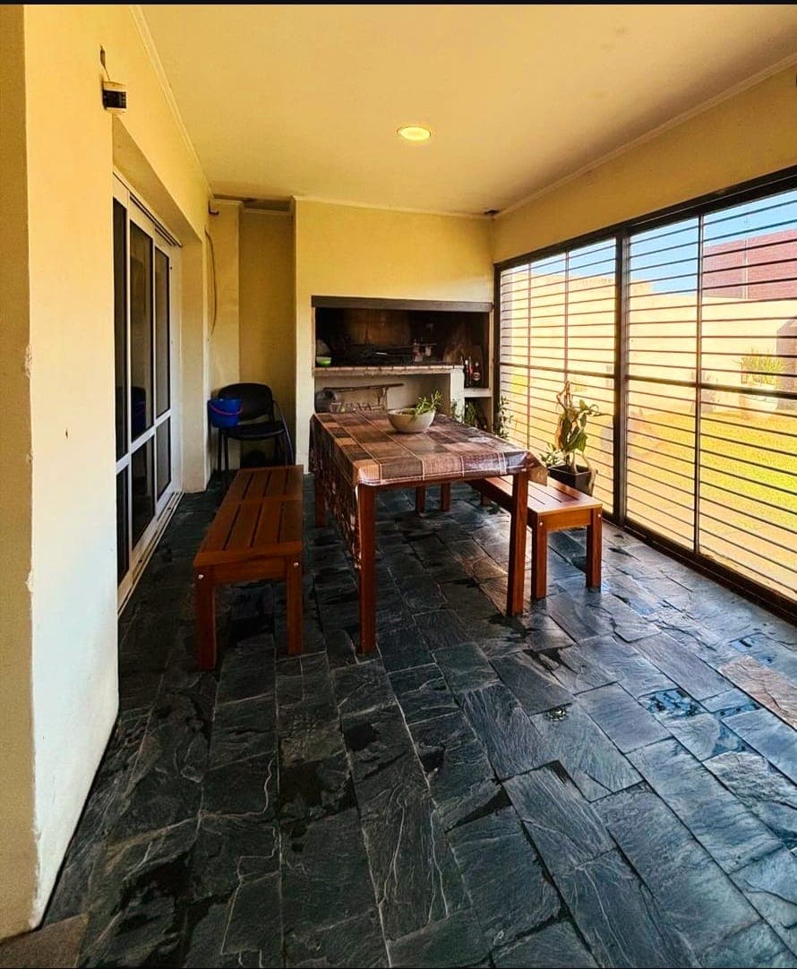 Imagen de la propiedad CASA EN VENTA ZONA AEROPUERTO 