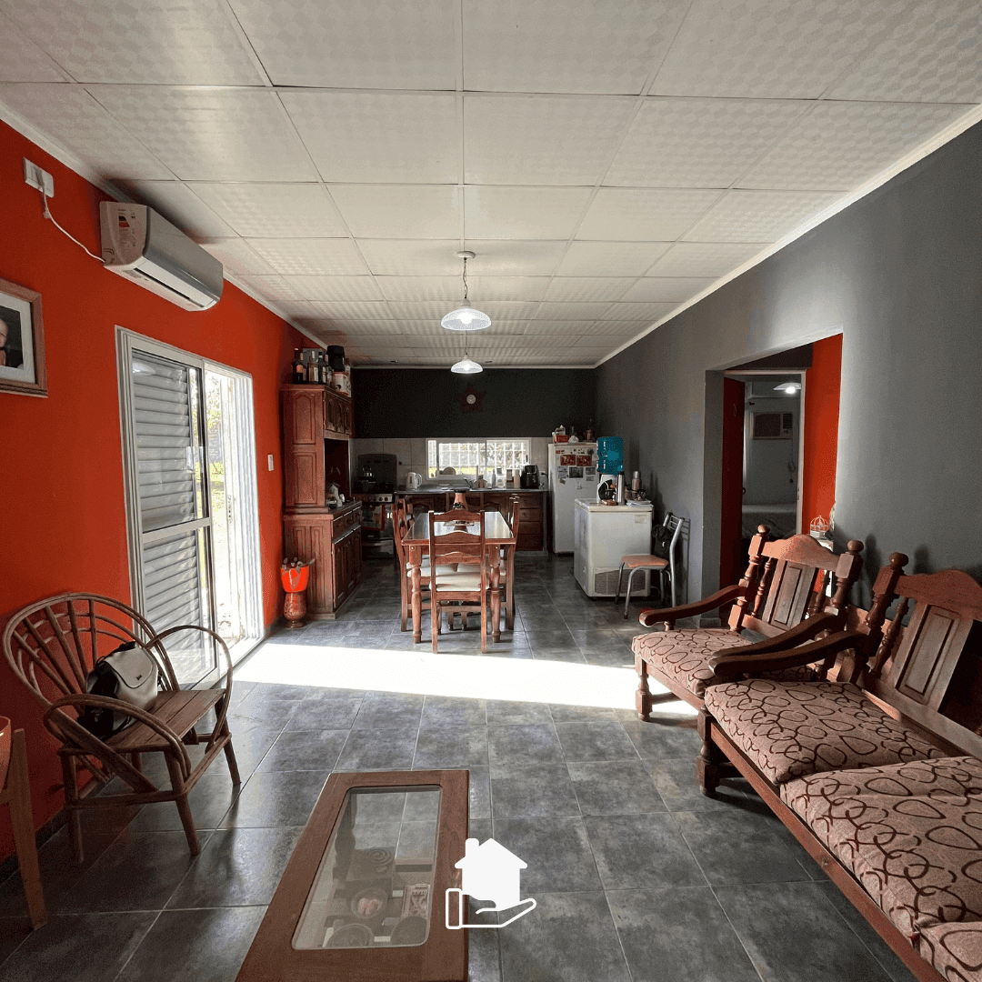 Imagen de la propiedad CASA CON AMPLIO PATIO VERDE 