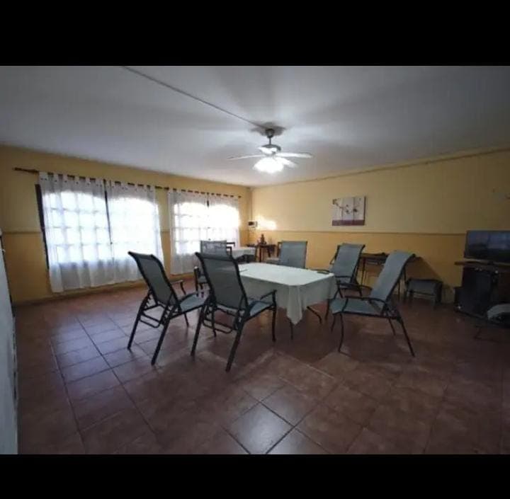 Imagen de la propiedad CASA EN VENTA DE 4 DORMITORIO (APTA CREDITO)
