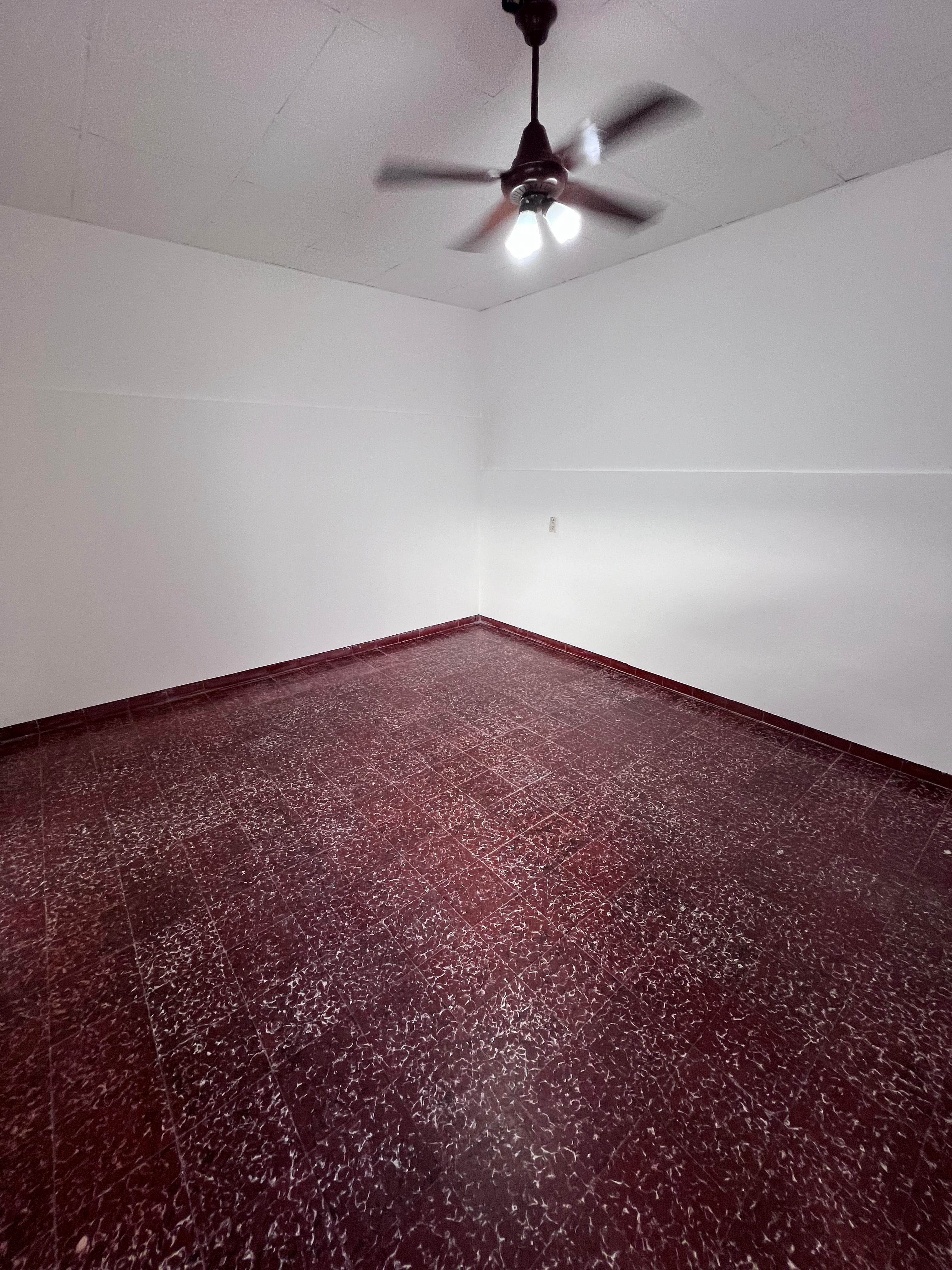 Imagen de la propiedad CASA INTERNA ZONA CENTRO (APTA CREDITO)
