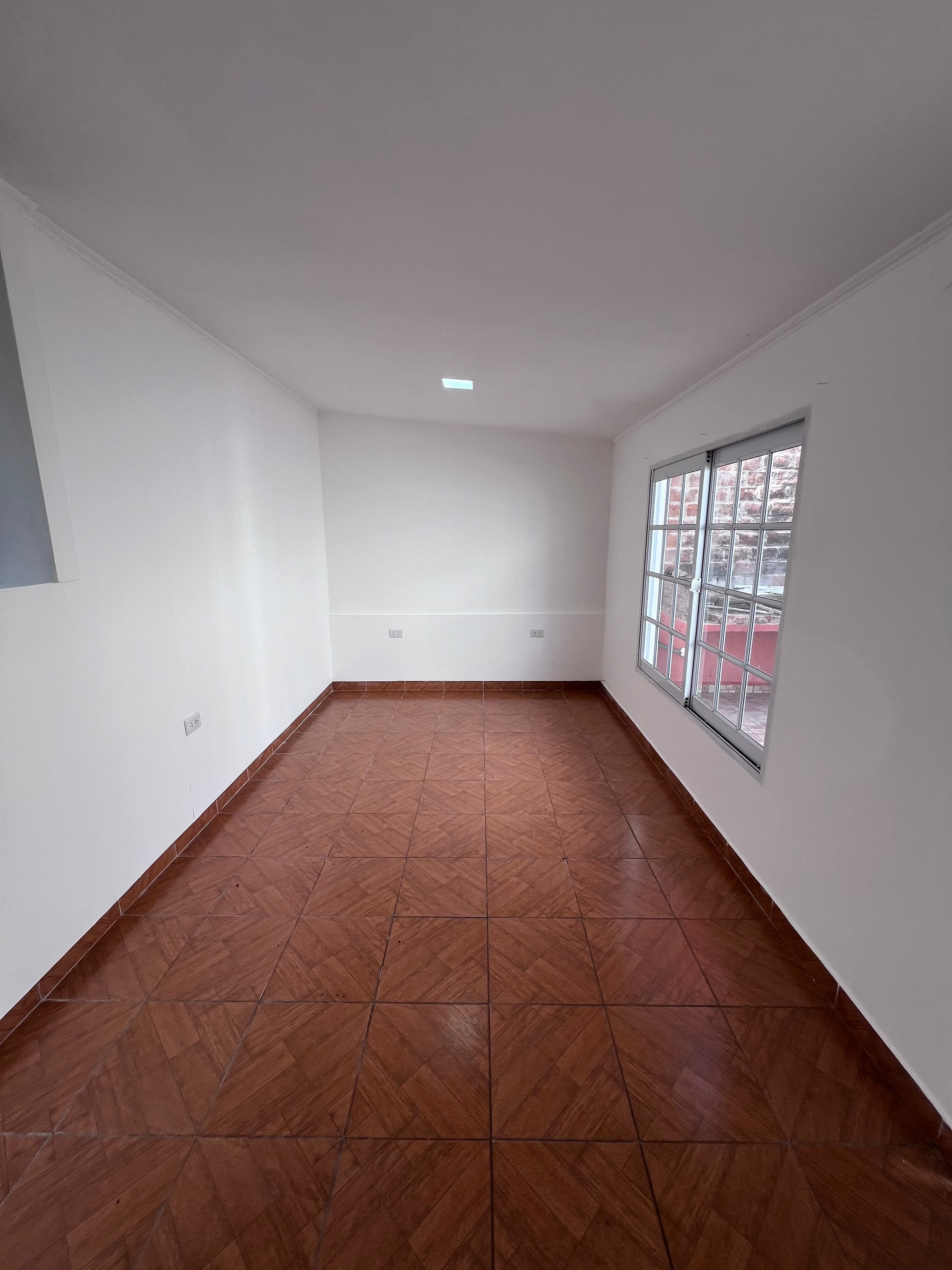 Imagen de la propiedad CASA INTERNA ZONA CENTRO (APTA CREDITO)