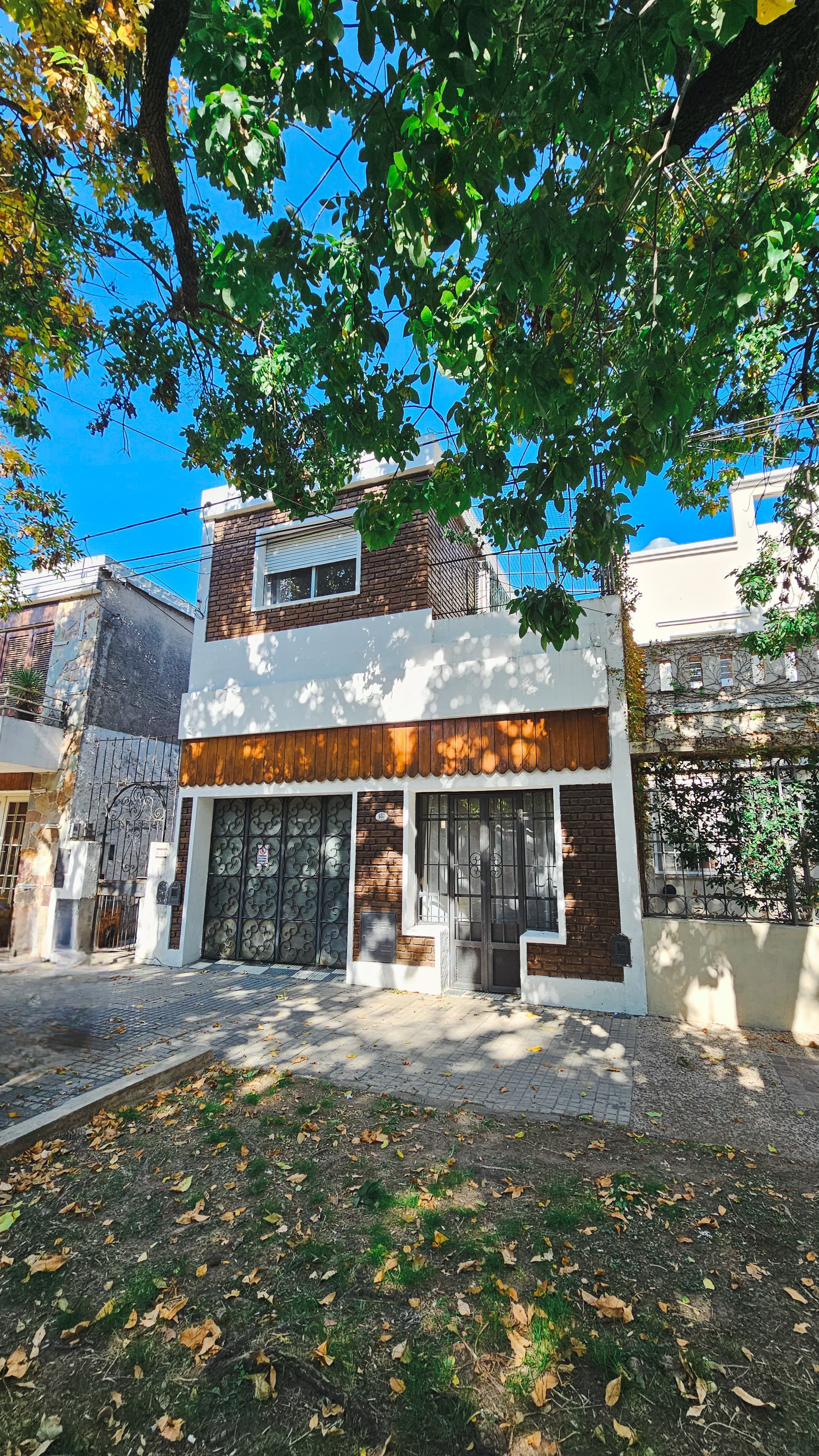 CASA EN VENTA CERVANTES Y CATAMARCA (APTA CREDITO)