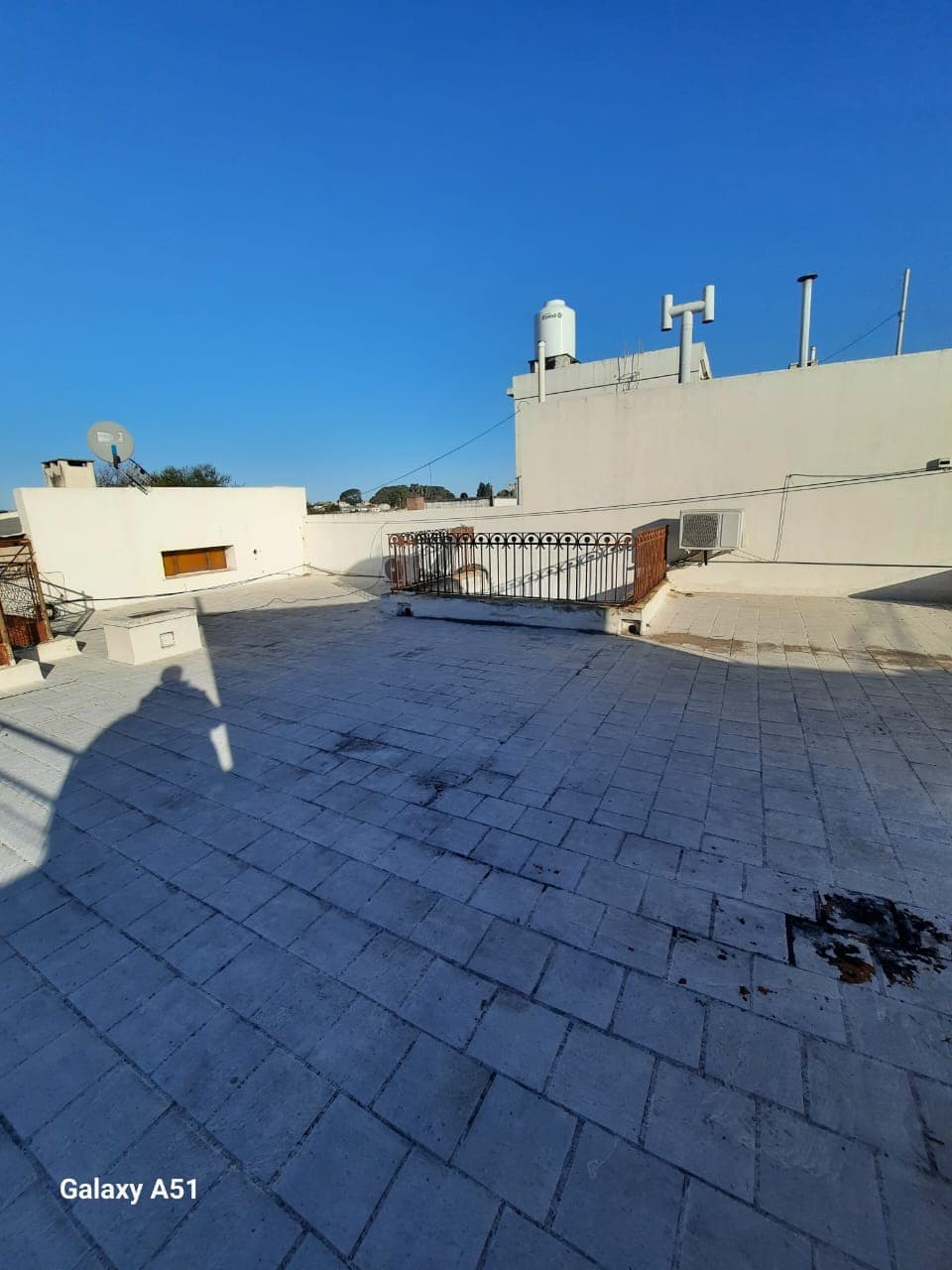 Imagen de la propiedad CASA EN VENTA AV. RAMIREZ