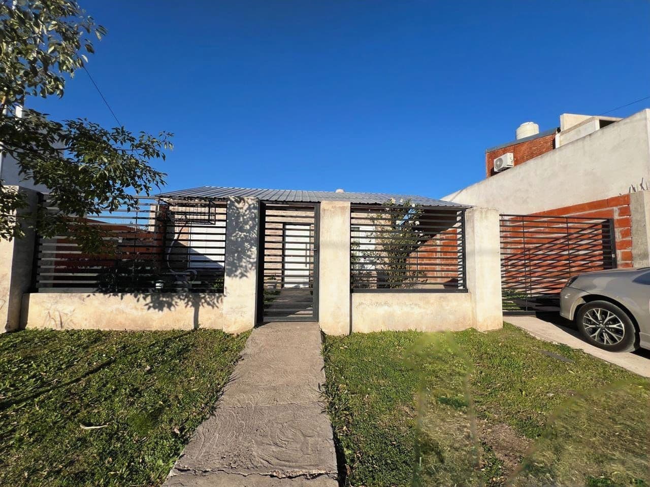 CASA FUNCIONAL EN VENTA