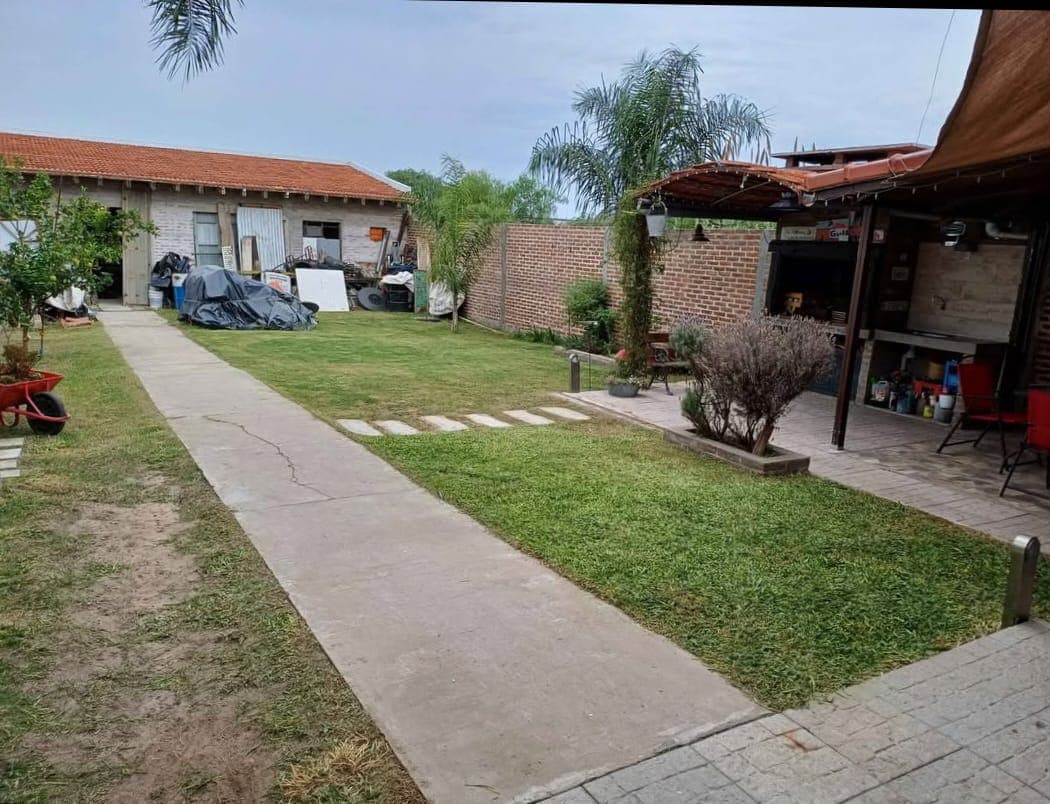 Imagen de la propiedad  CASA EN VENTA ZONA EL CHARRUA