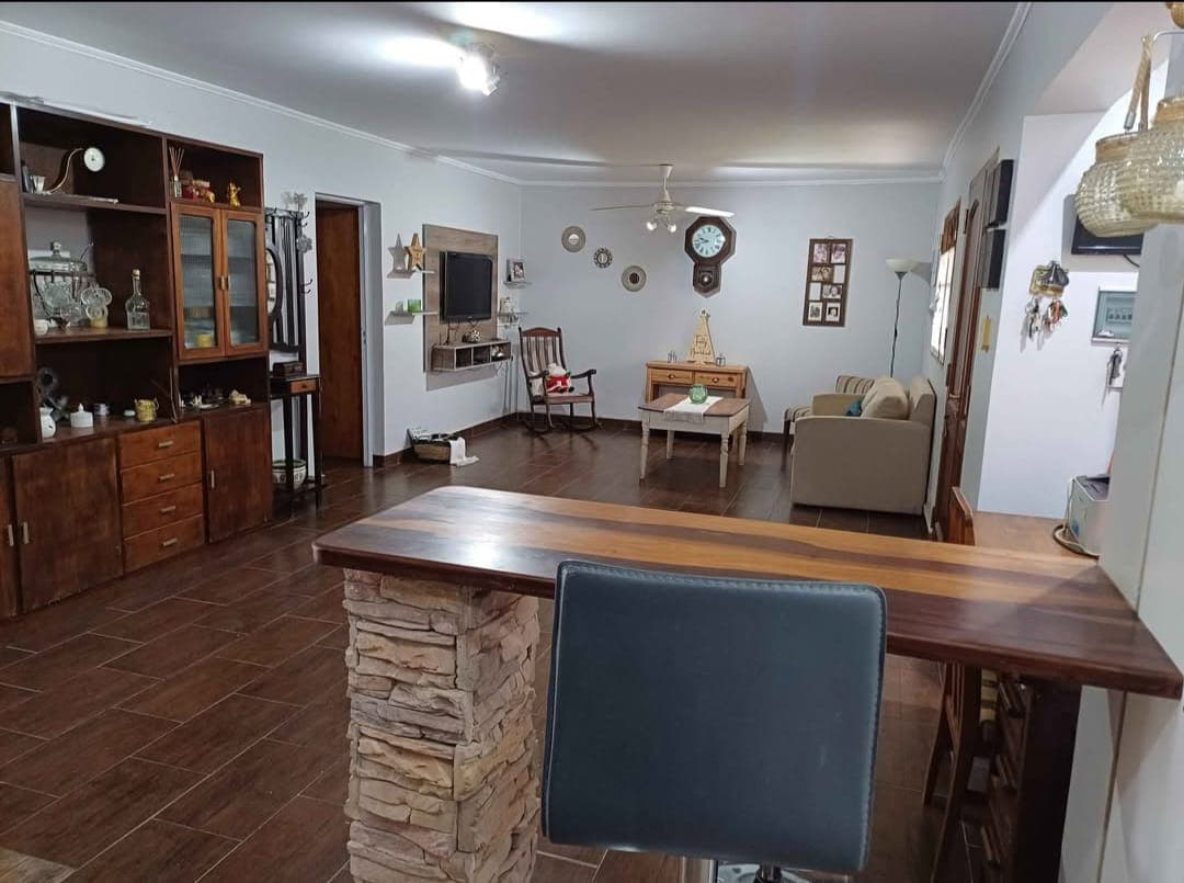 Imagen de la propiedad  CASA EN VENTA ZONA EL CHARRUA