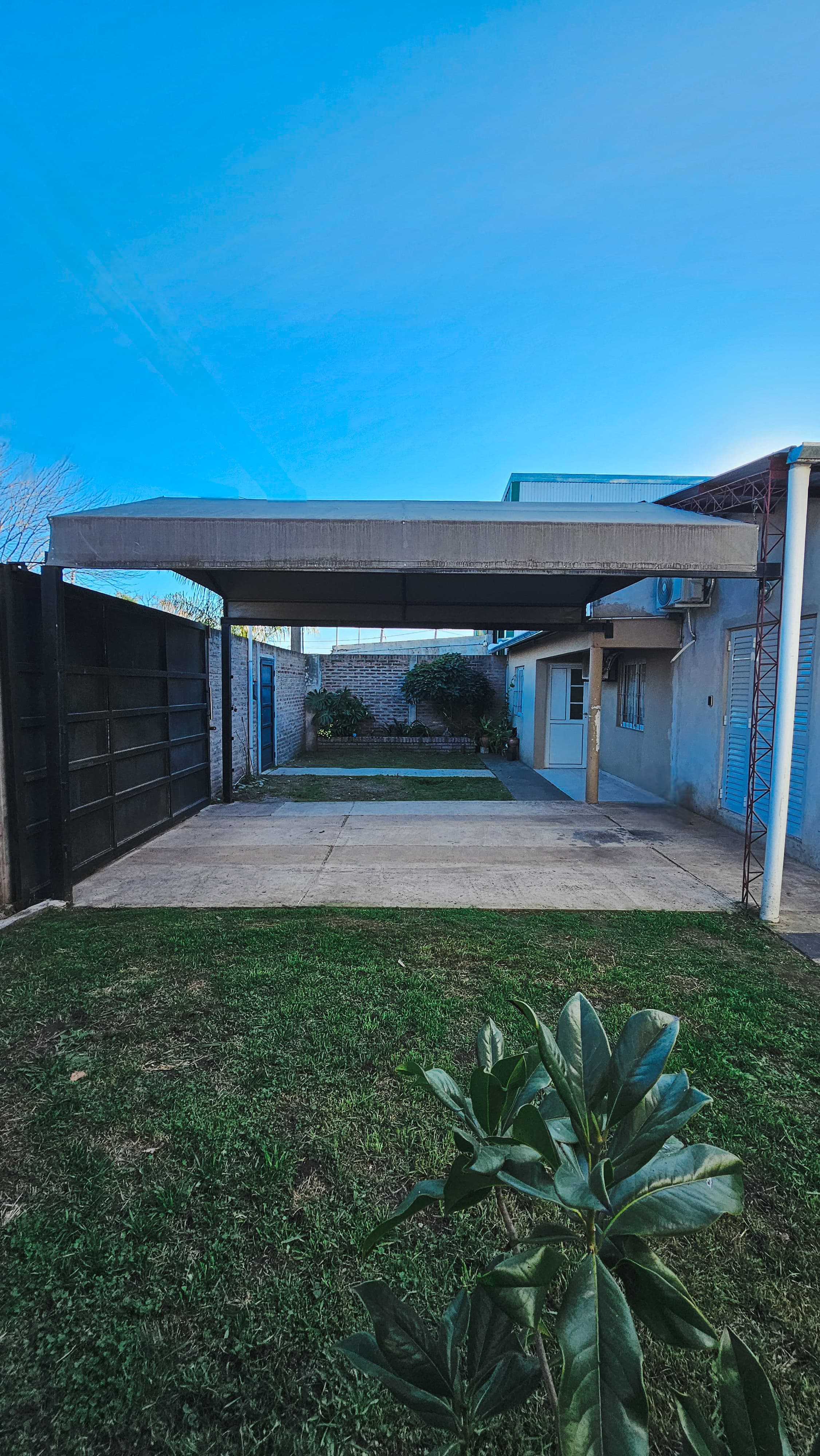 CASA EN VENTA COLONIA AVELLANEDA