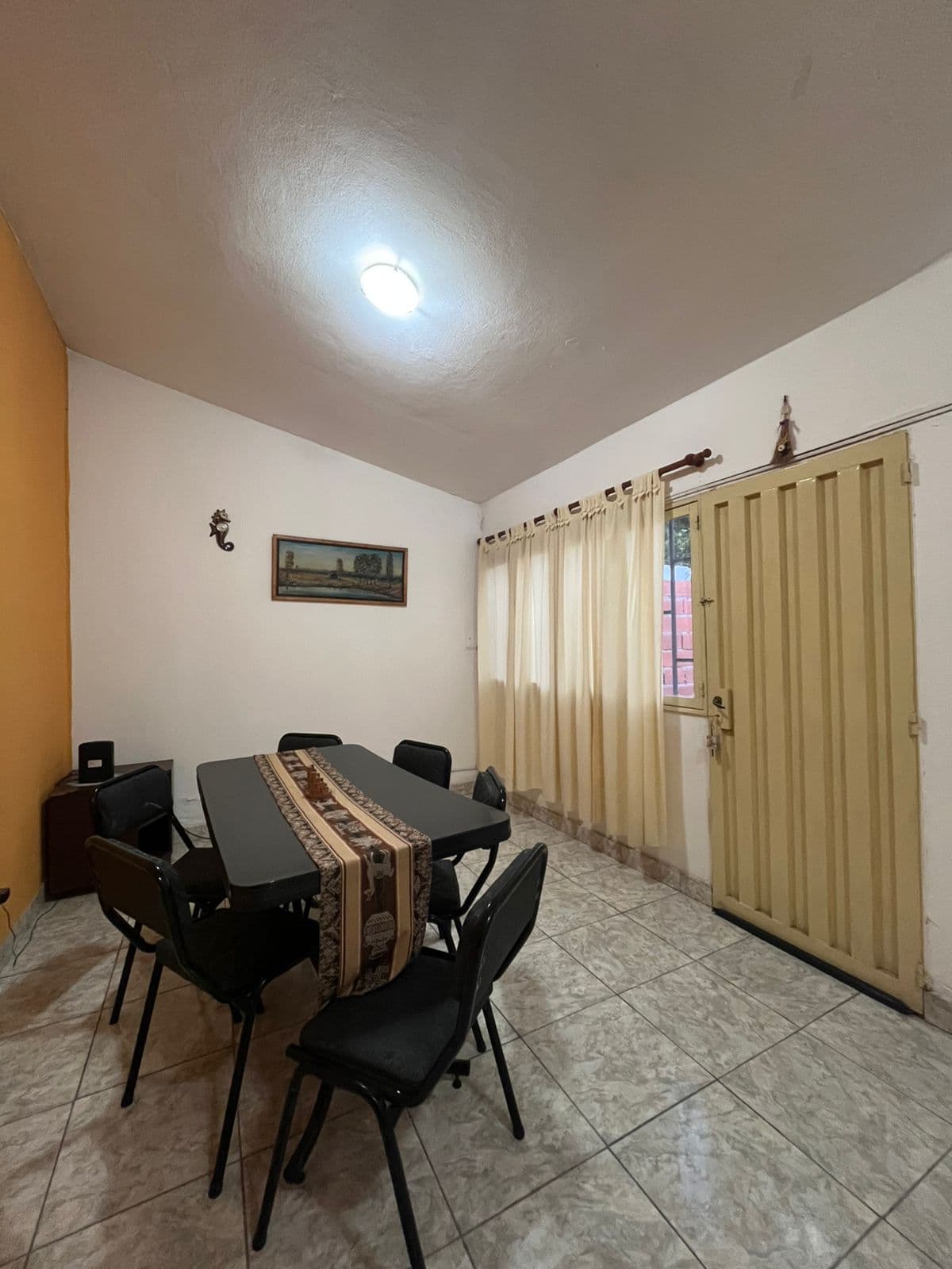 Imagen de la propiedad CASA EN VENTA 4 DORMITORIO