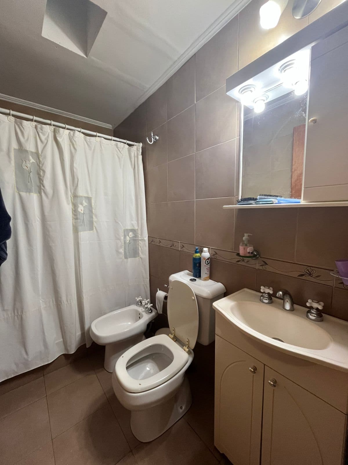 Imagen de la propiedad CASA EN VENTA 4 DORMITORIO
