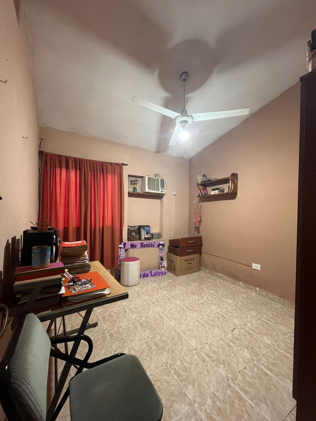Imagen de la propiedad CASA EN VENTA 4 DORMITORIO