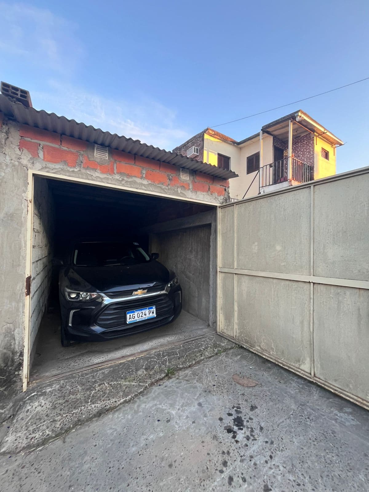 Imagen de la propiedad CASA EN VENTA 4 DORMITORIO