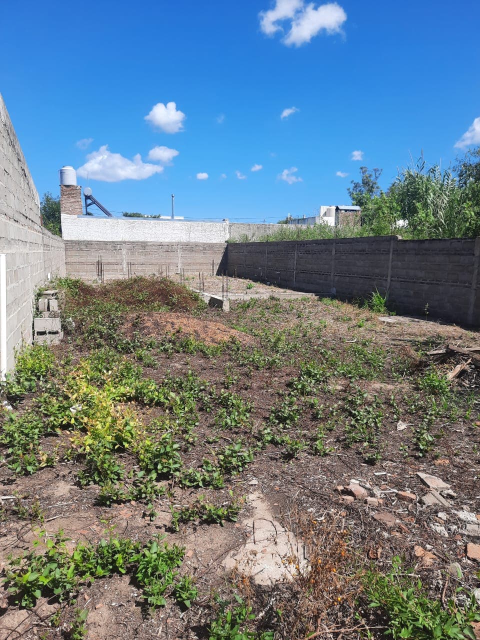 Imagen de la propiedad LOTE CON CIMIENTO EN VENTA 