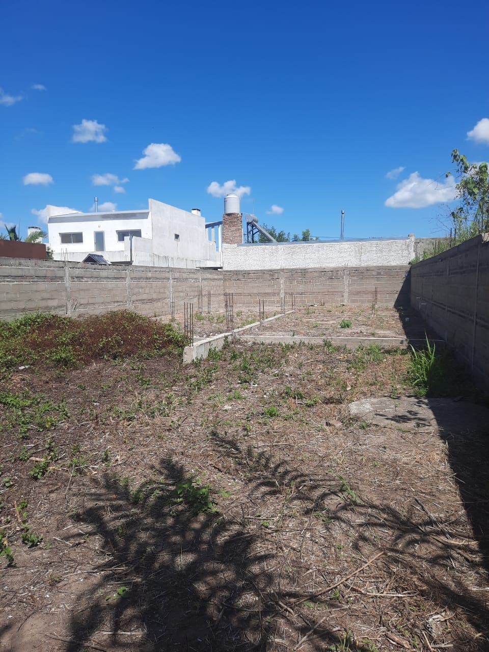 Imagen de la propiedad LOTE CON CIMIENTO EN VENTA 