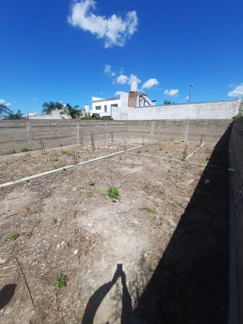 Imagen de la propiedad LOTE CON CIMIENTO EN VENTA 
