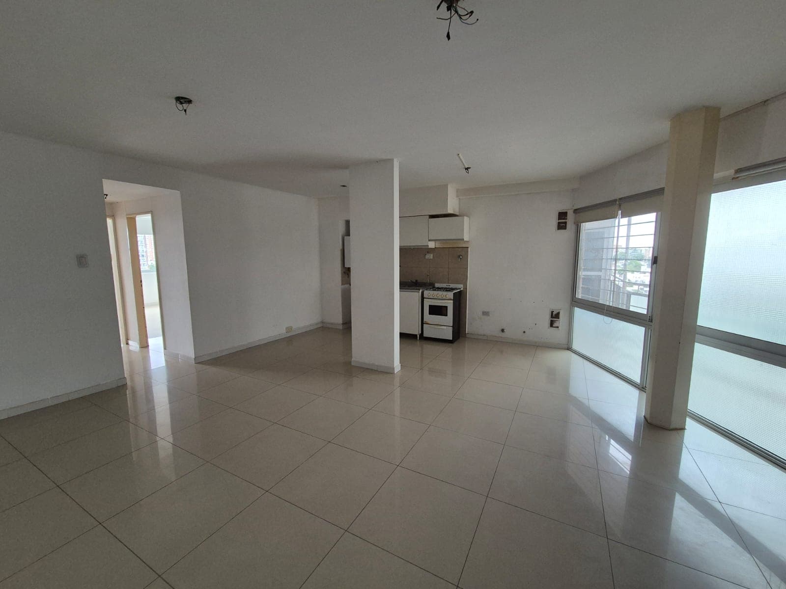 Imagen de la propiedad DEPARTAMENTO EN VENTA 2 DORMITORIOS CON COCHERA (APTO CREDITO)